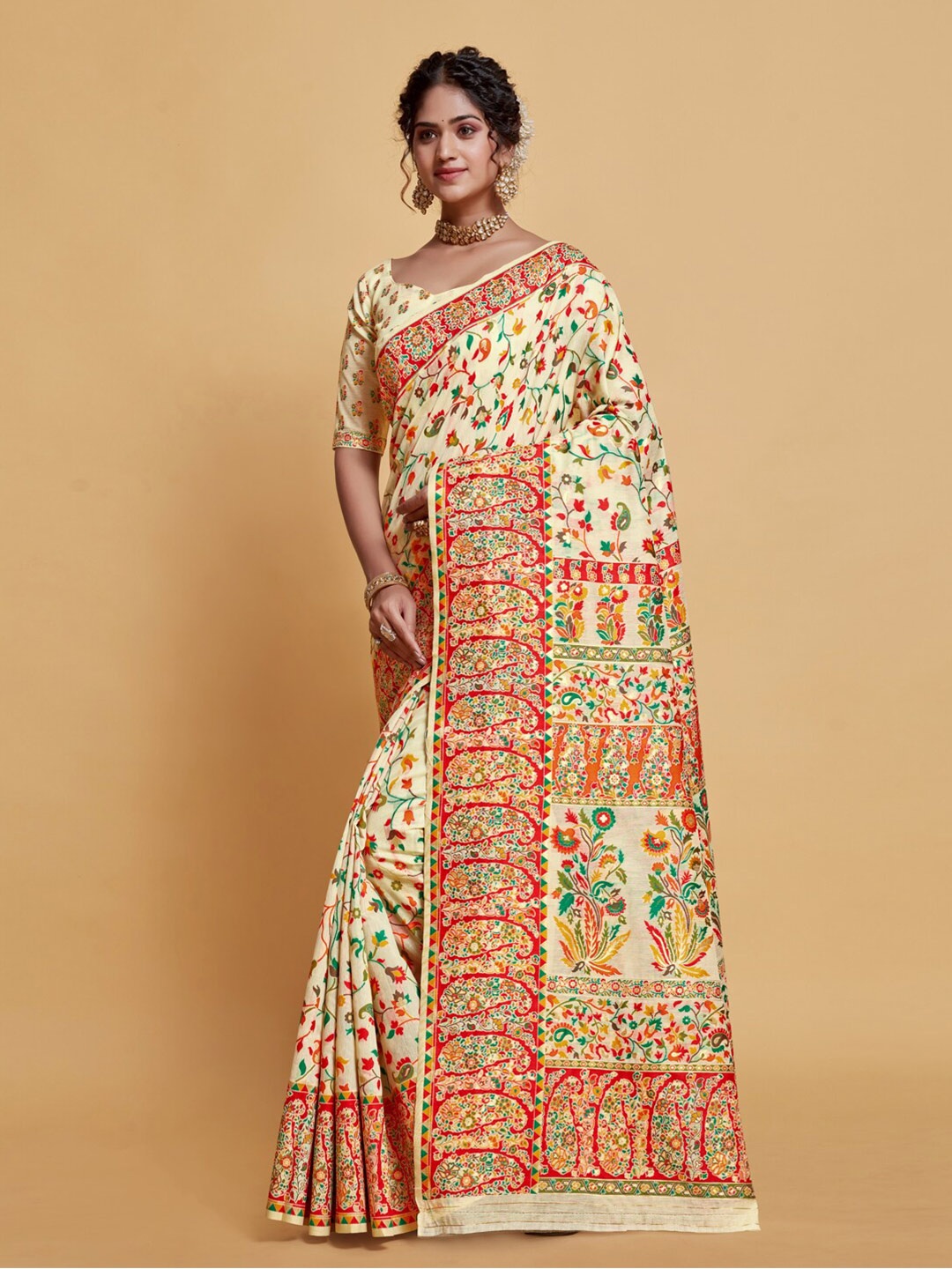 

GAJARAI Floral Woven Design Banarasi Saree, Beige