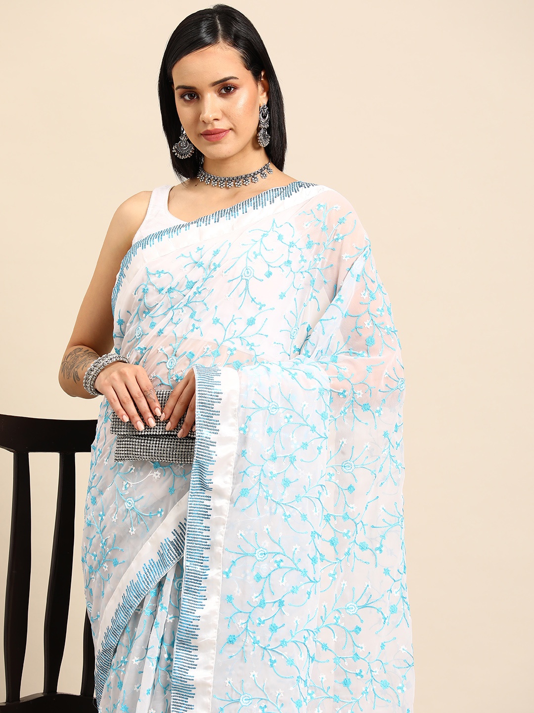 

Tikhi Imli Floral Sequinned Poly Georgette Saree, White