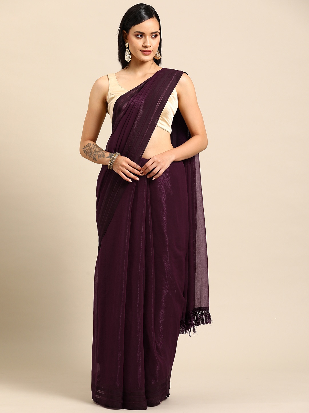 

Tikhi Imli Solid Saree, Burgundy