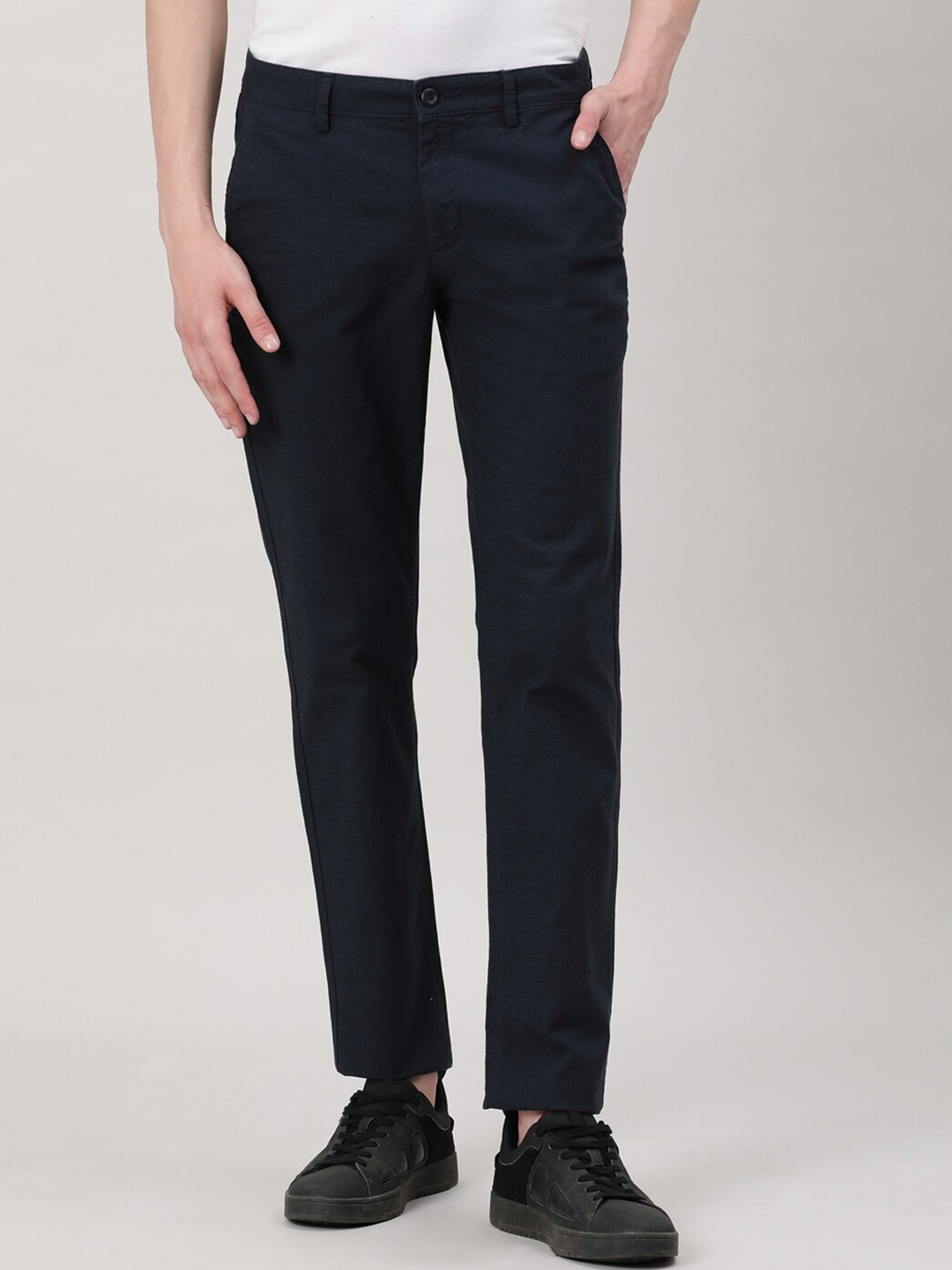 

Crocodile Men Mid-Rise Slim Fit Cotton Trousers, Navy blue