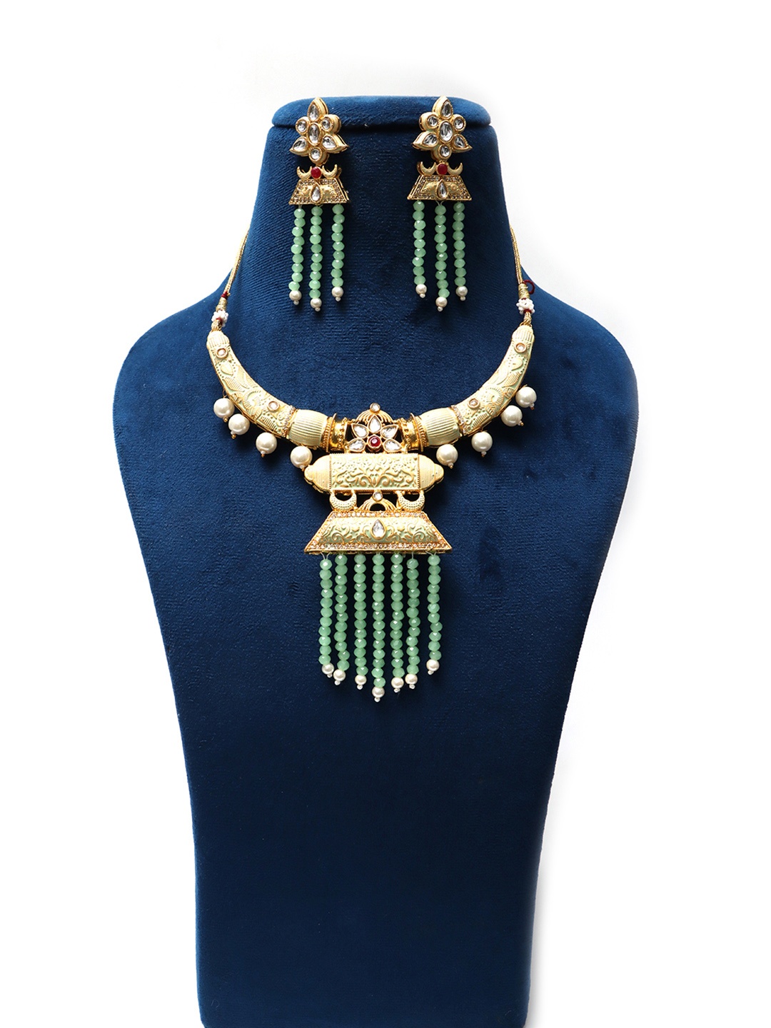 

Ozanoo Green Brass Gold-Plated Hasli Necklace