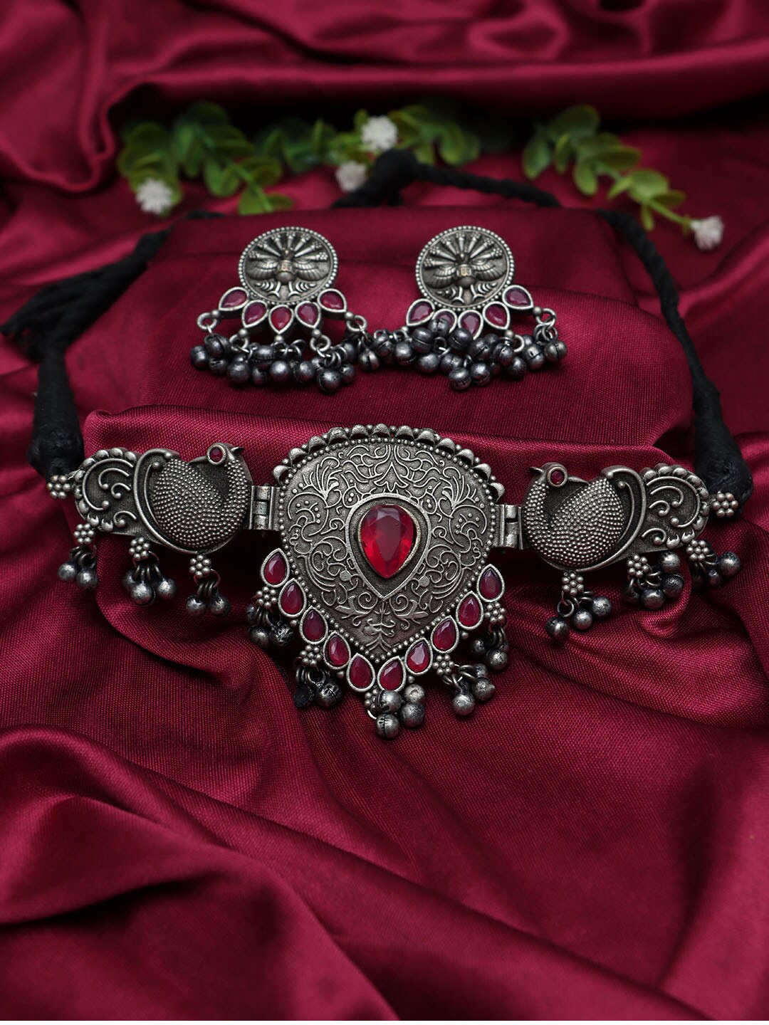 

Ozanoo Oxidised Silver-Plated Stone-Studded & Ghungroo Beaded Necklace & Earrings