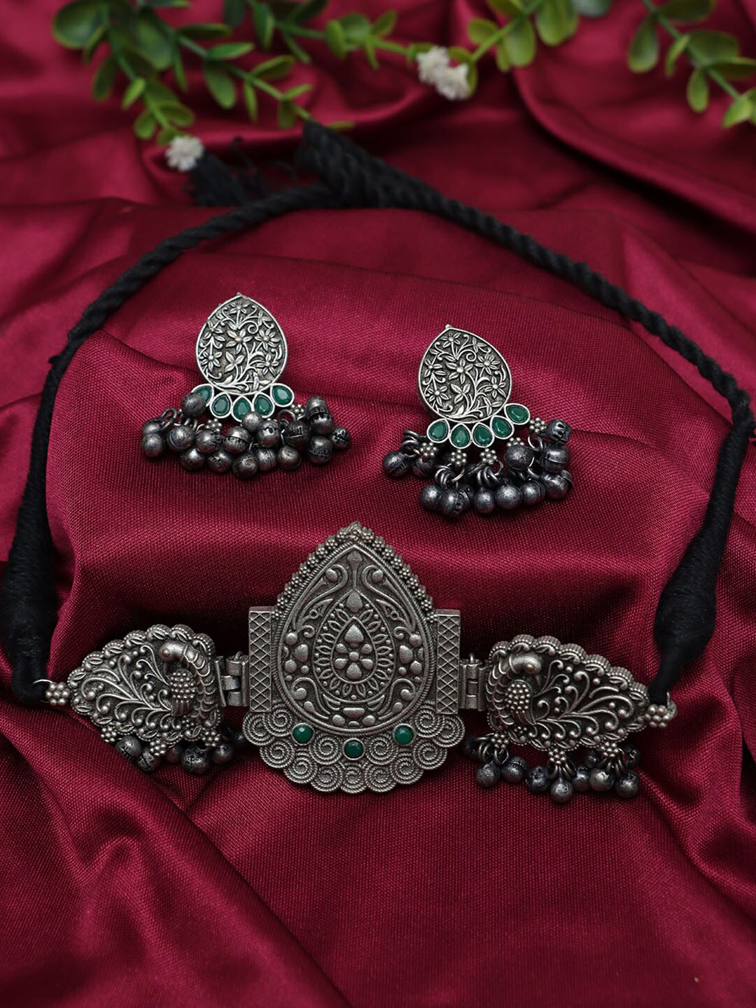

Ozanoo Oxidised Silver-Plated Stone-Studded & Beaded Necklace & Earrings