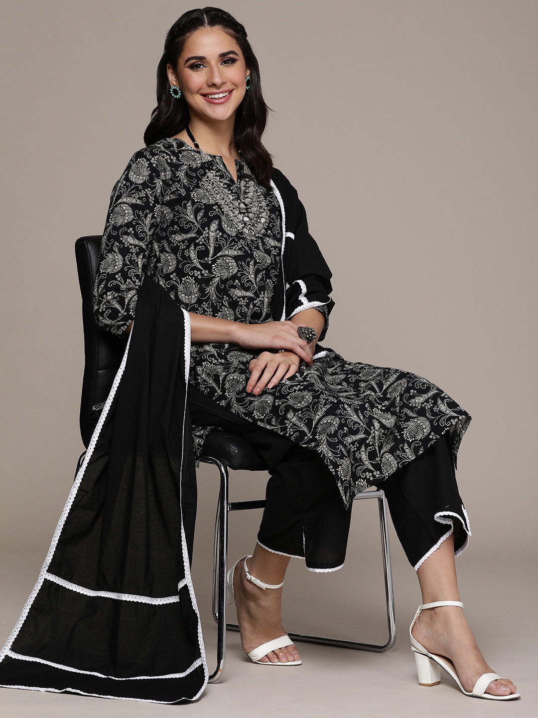 

Anouk Women Floral Printed Regular Kurta with Palazzos & With Dupatta, Black
