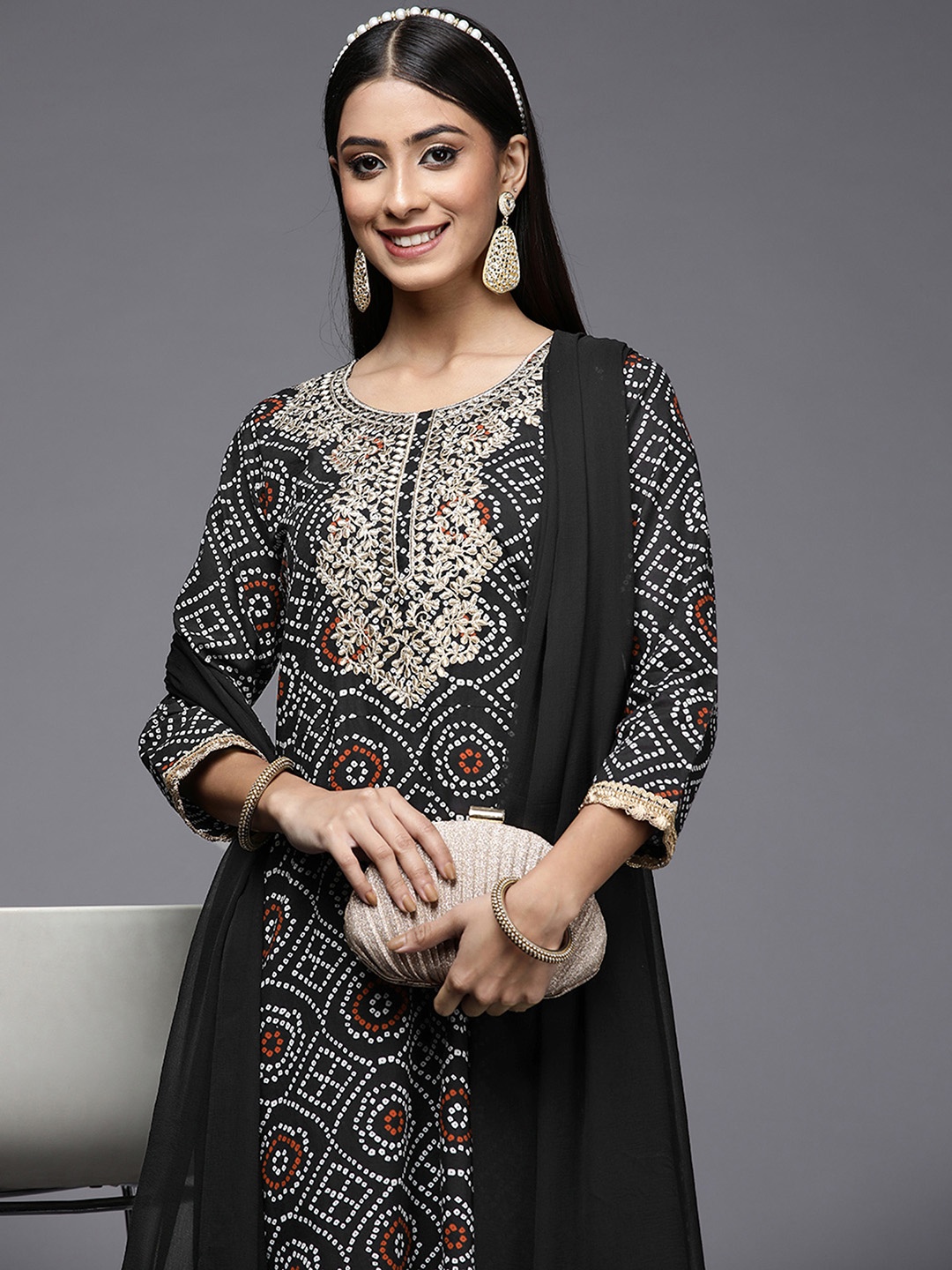 

Anouk Women Floral Printed Regular Pure Cotton Kurta with Palazzos & With Dupatta, Black