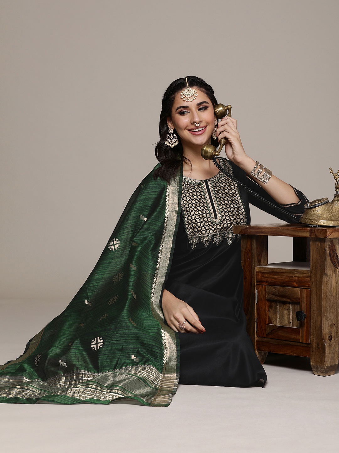 

Anouk Women Ethnic Motifs Embroidered Sequinned Liva Kurta with Trousers & With Dupatta, Black