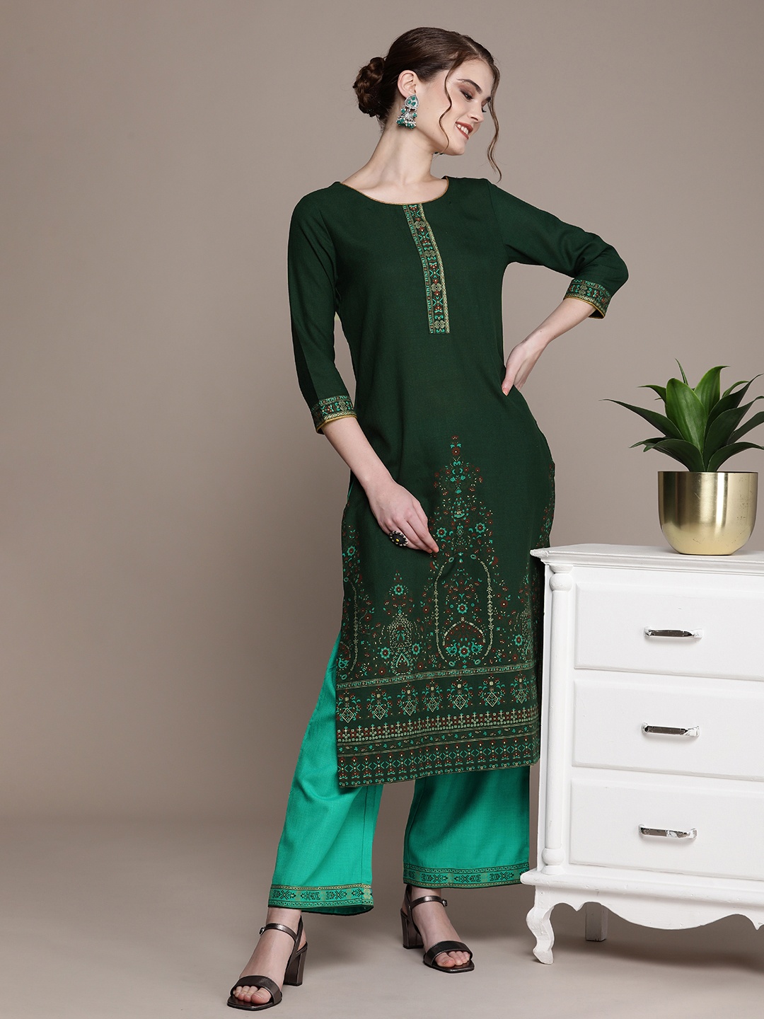 

Anouk Women Green Ethnic Motifs Printed Regular Kurta with Palazzos