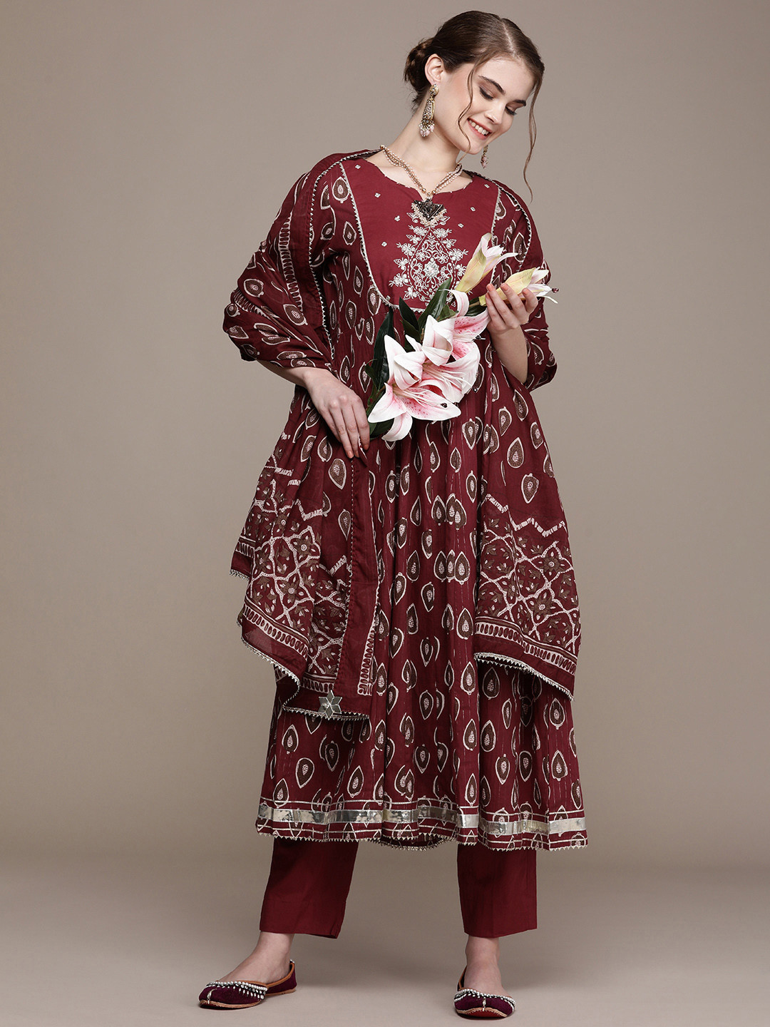 

Anouk Women Maroon Paisley Embroidered Empire Kurta with Trousers & With Dupatta