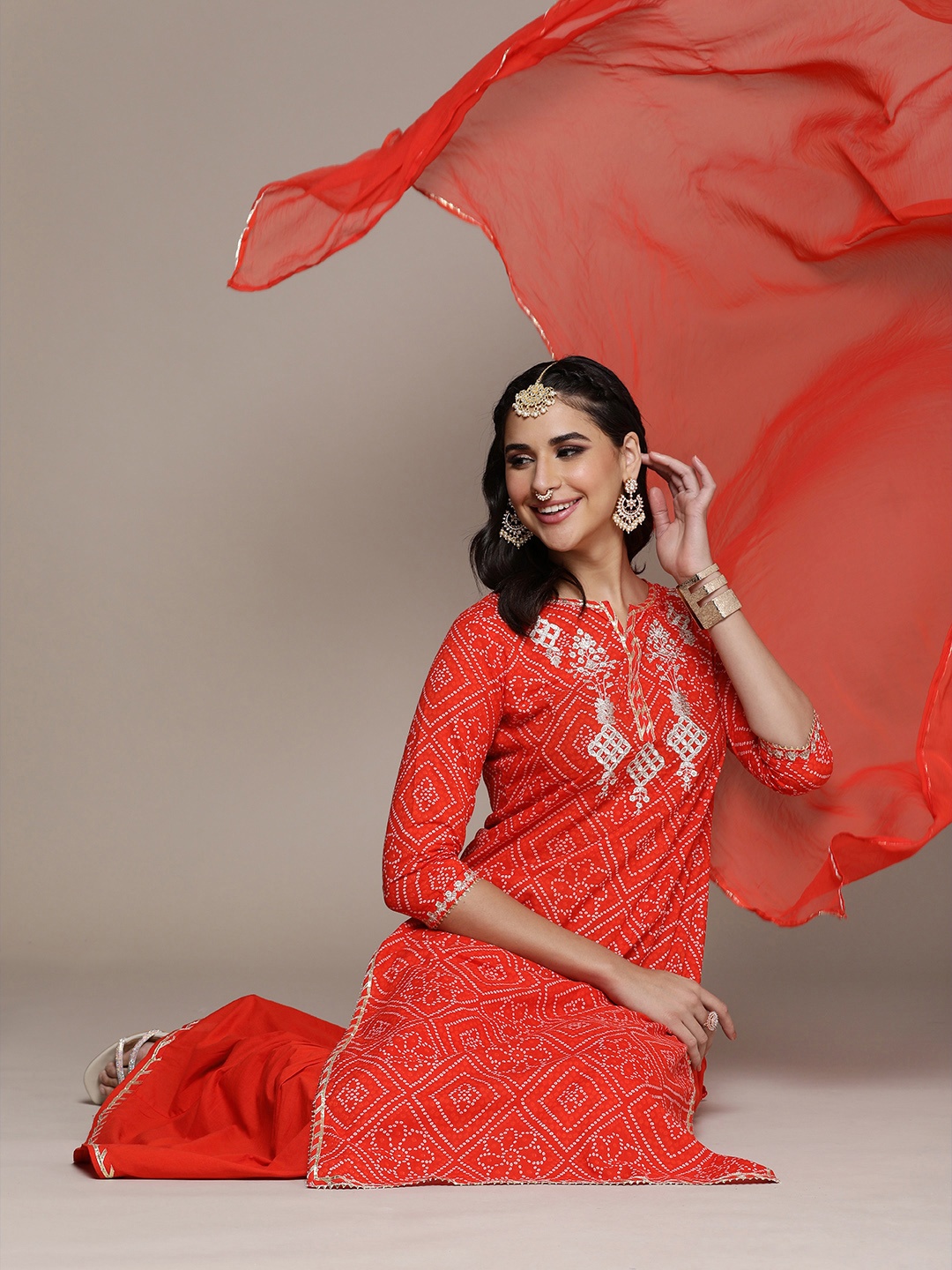 

Anouk Women Bandhani Embroidered Regular Gotta Patti Kurta with Palazzos & With Dupatta, Red