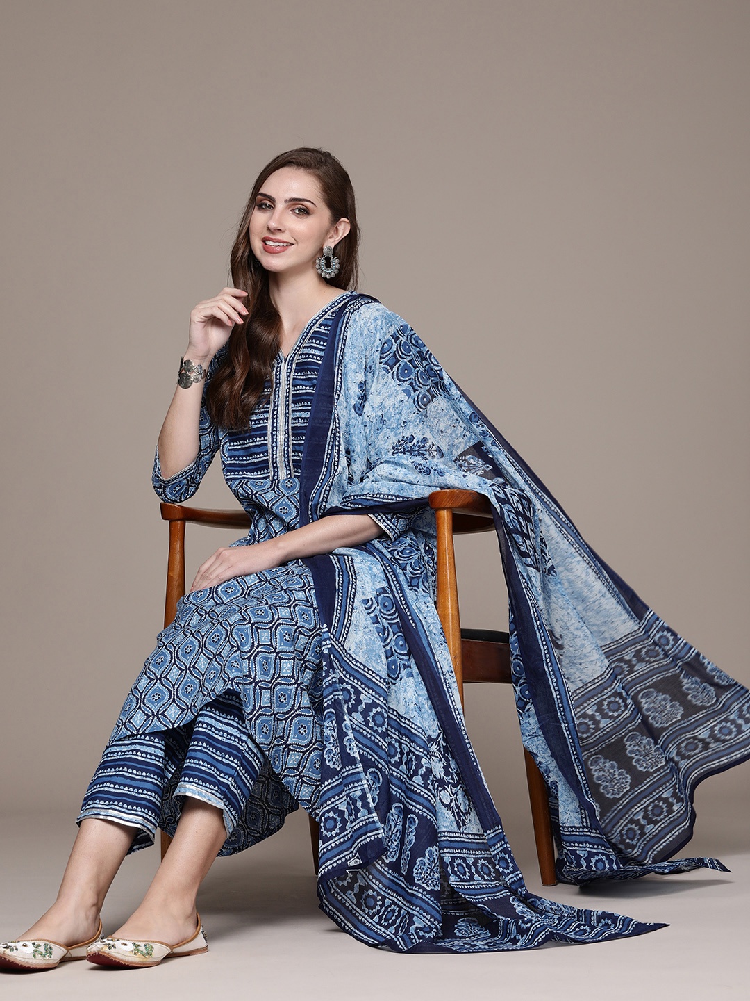 

Anouk Women Ethnic Motifs Printed Regular Kurta with Trousers & With Dupatta, Blue