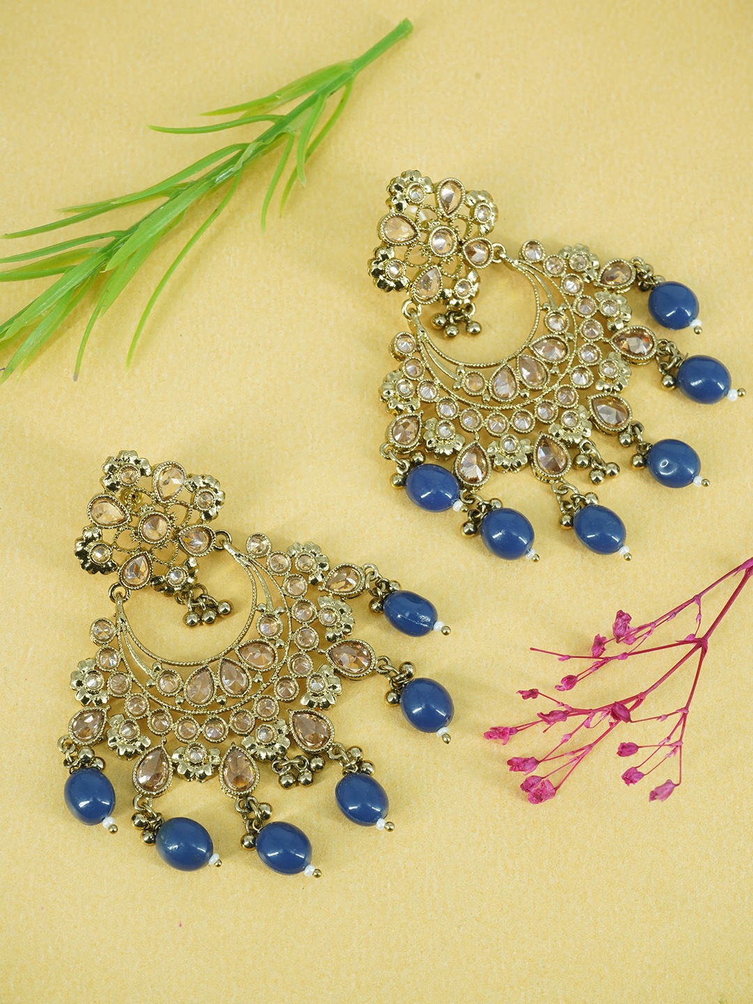 

GRIIHAM Gold-Plated Contemporary Chandbalis Earrings