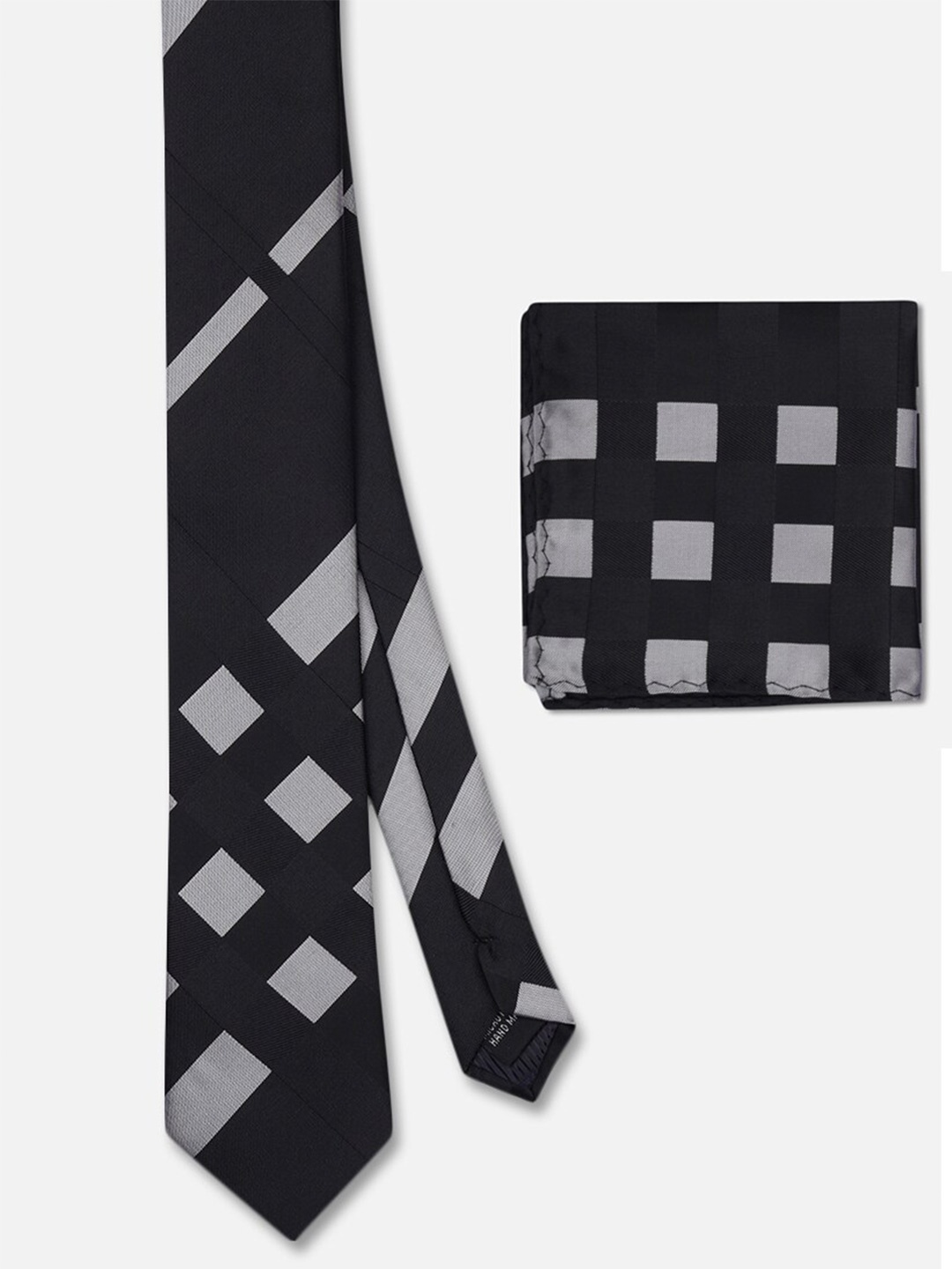 

TOFFCRAFT Slim Neck Tie With Pocket Square, Black