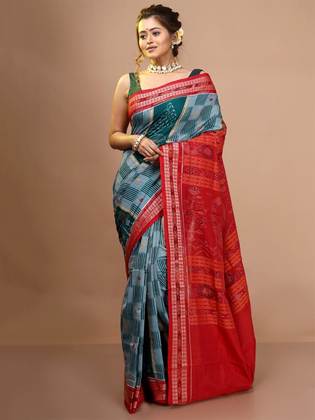 

AllSilks Floral Pure Cotton Bomkai silk Saree, Green