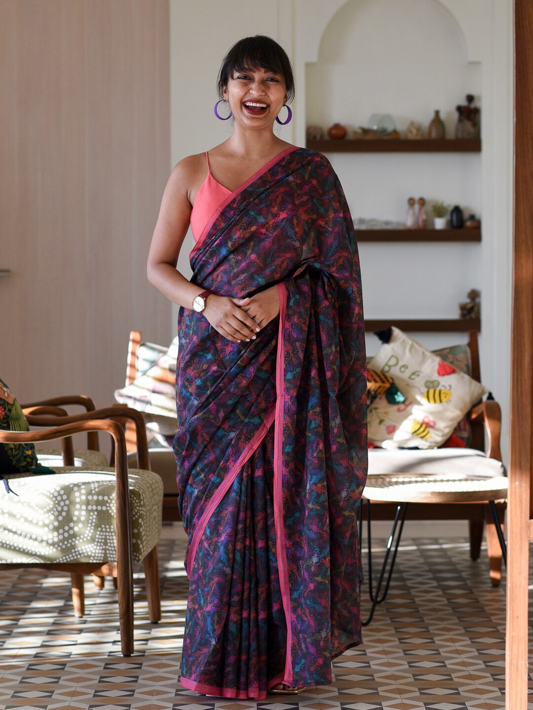 

Suta Blue & Pink Floral Printed Pure Cotton Saree