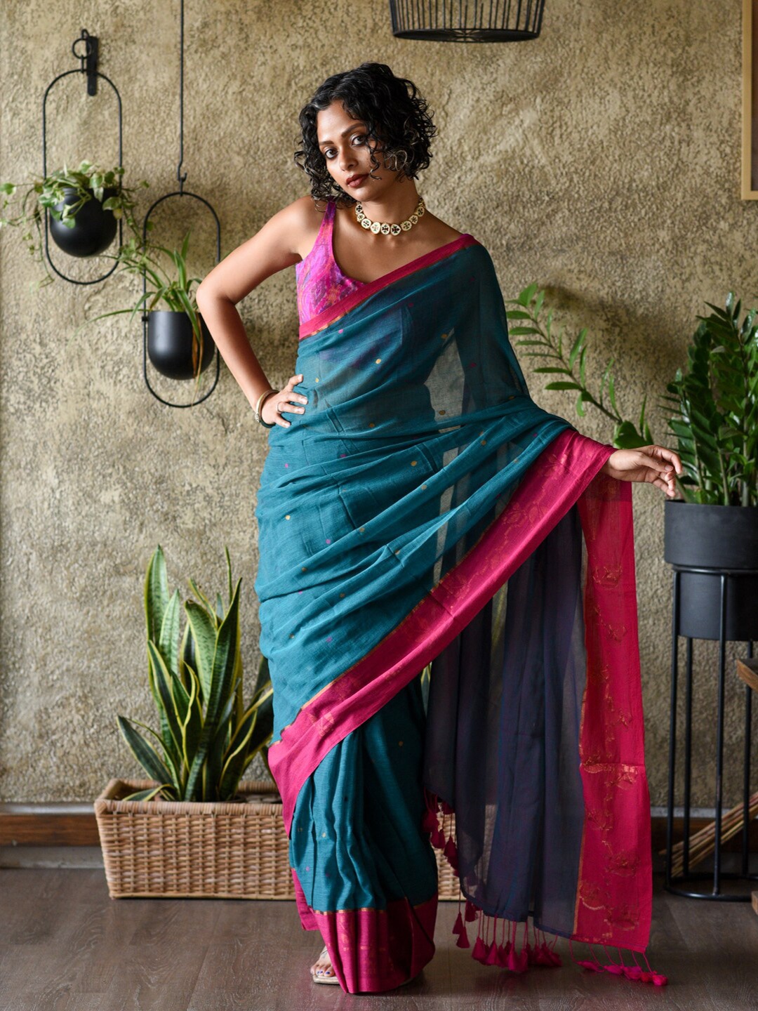 

Suta Teal & Pink Woven Design Pure Cotton Saree