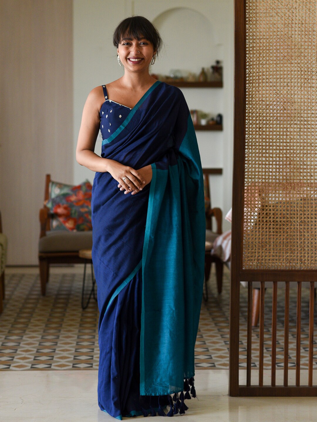 

Suta Colourblocked Cotton Blend Saree, Blue