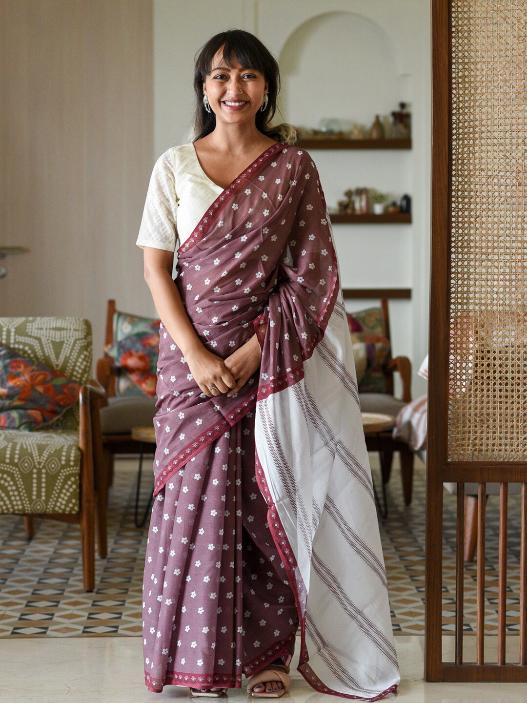 

Suta Floral Printed Pure Cotton Saree, Maroon