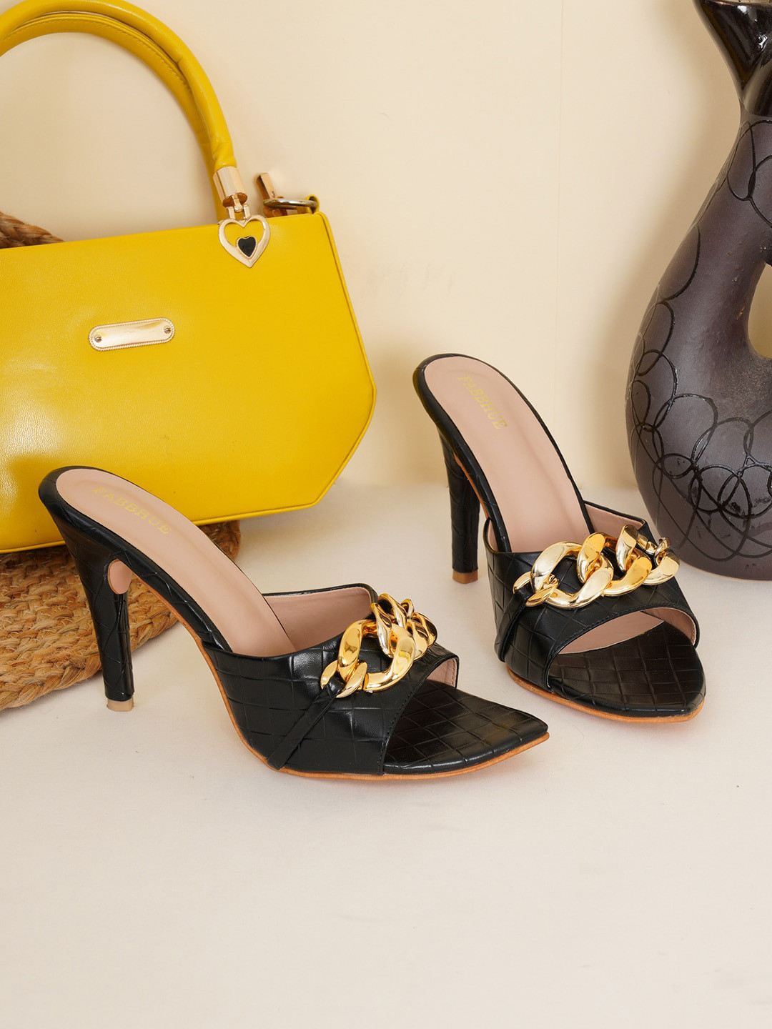 

FABBHUE Buckle Embellished Slim Heels, Black