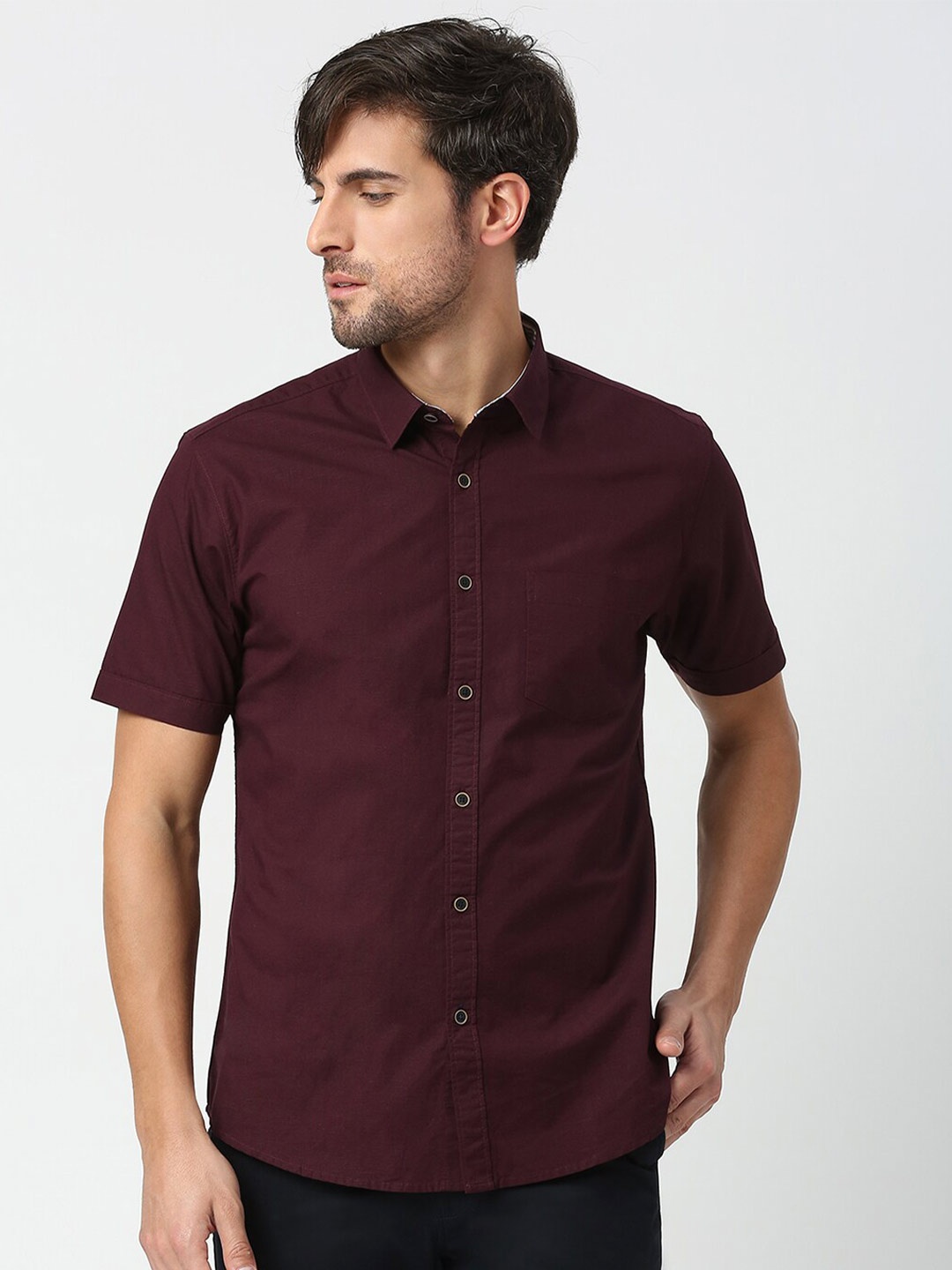 

DRAGON HILL Spread Collar Slim Fit Pure Cotton Casual Shirt, Maroon