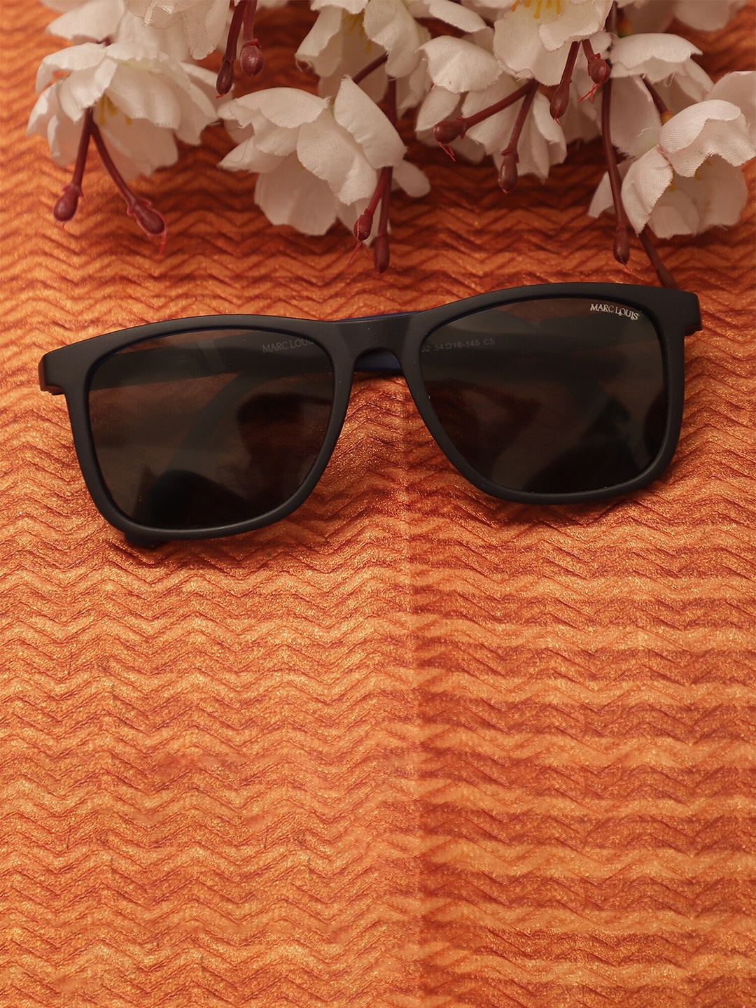 

MARC LOUIS Lens & Wayfarer Sunglasses with UV Protected Lens ML 6202 C5 SG1, Black