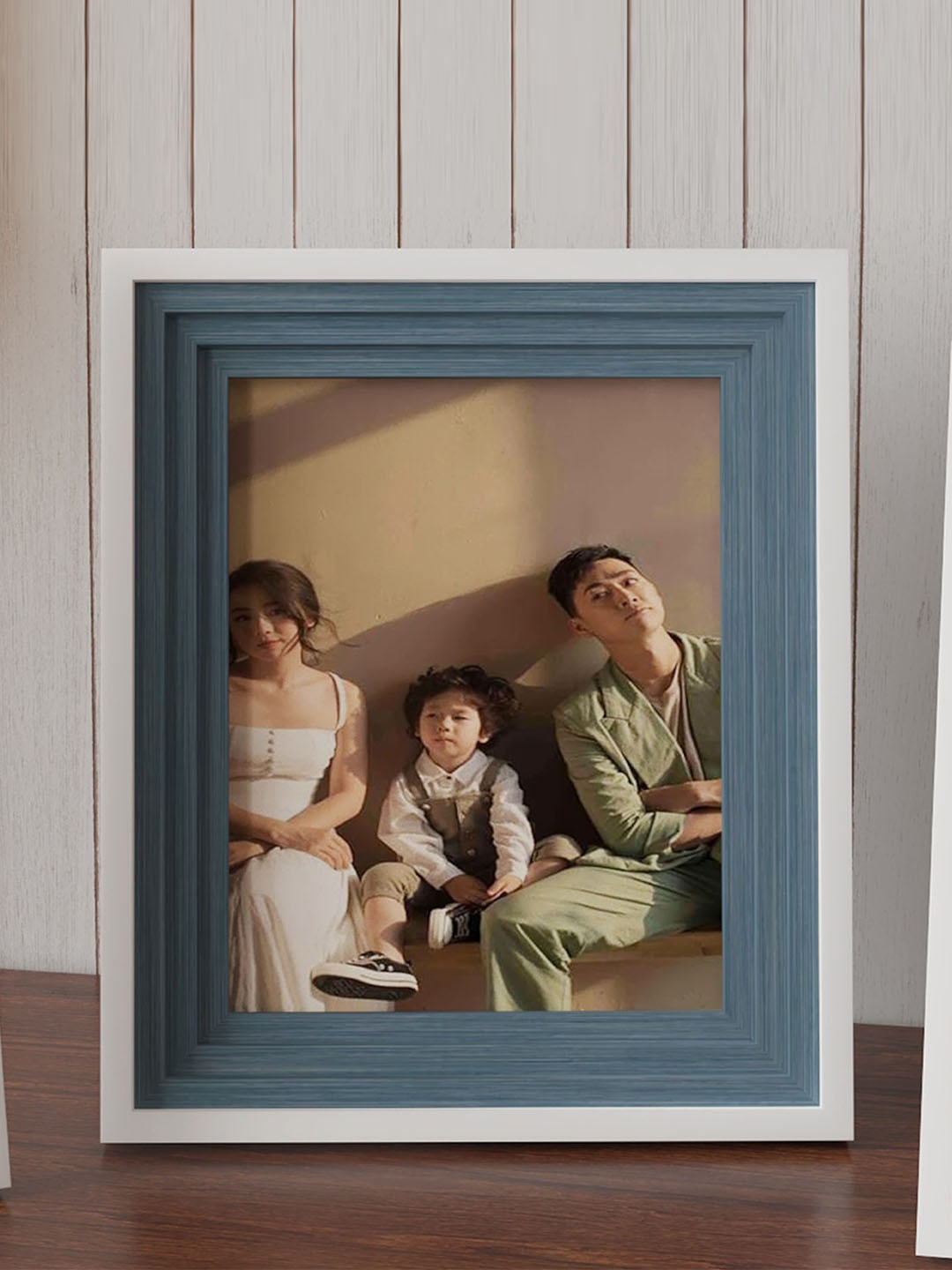 

Art Street Blue & White Table Top Photo Frame