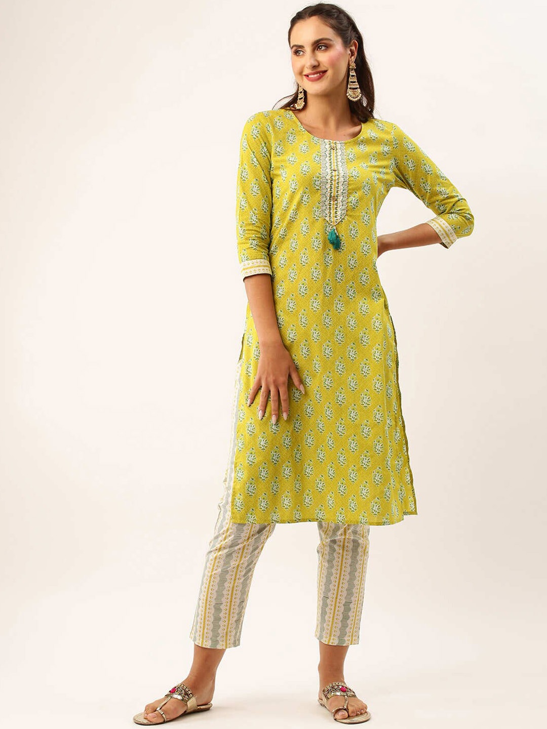 

ZOLA Lime Green & Off-White Printed Gotta Patti Pure Cotton Kurta with Trousers