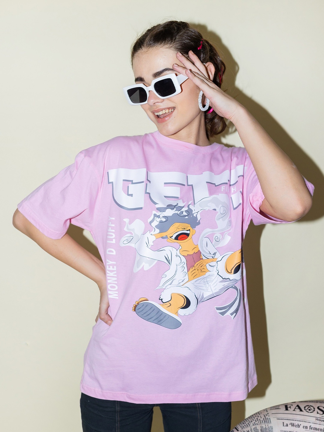 

Stylecast X Hersheinbox Pink Graphic Printed Boxy Fit Pure Cotton T-shirt