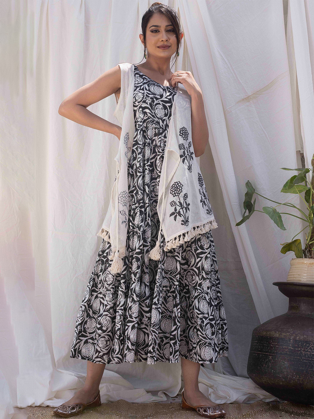 

Sakhi Jaipur Floral Print Maxi Dress, Black