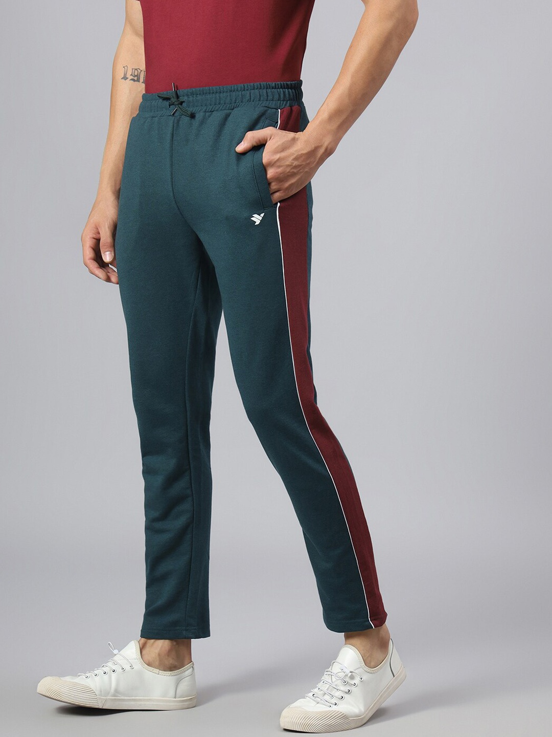 

Hubberholme Men Side Taped Cotton Track Pants, Teal