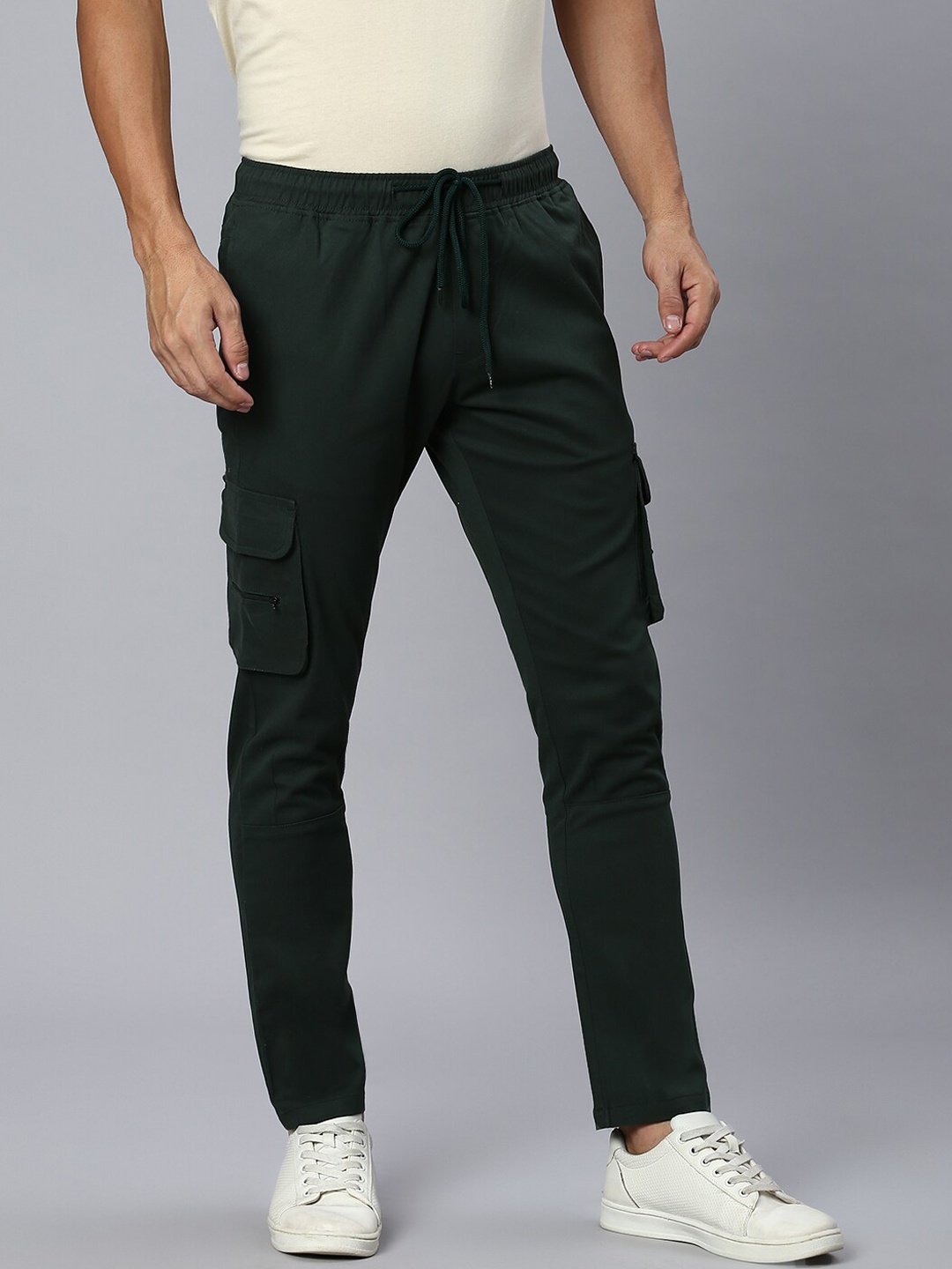 

Hubberholme Men Mid-Rise Smart Easy Wash Cargo Trousers, Green
