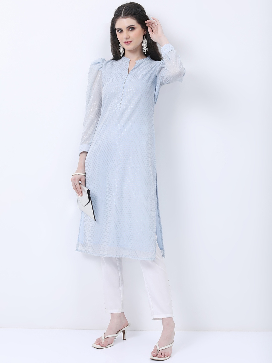 

Vishudh Blue Floral Printed Puff Sleeves Straight Kurta