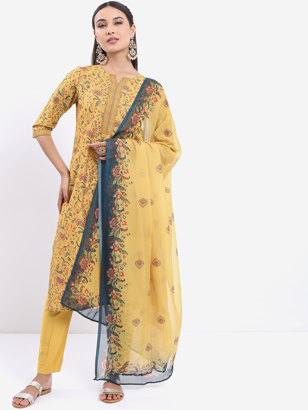 

KETCH Floral Printed Regular Kurta with Trousers & With Dupatta, Mustard