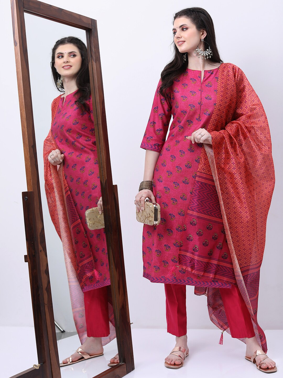 

KETCH Ethnic Motifs Printed Regular Kurta with Trousers & With Dupatta, Pink