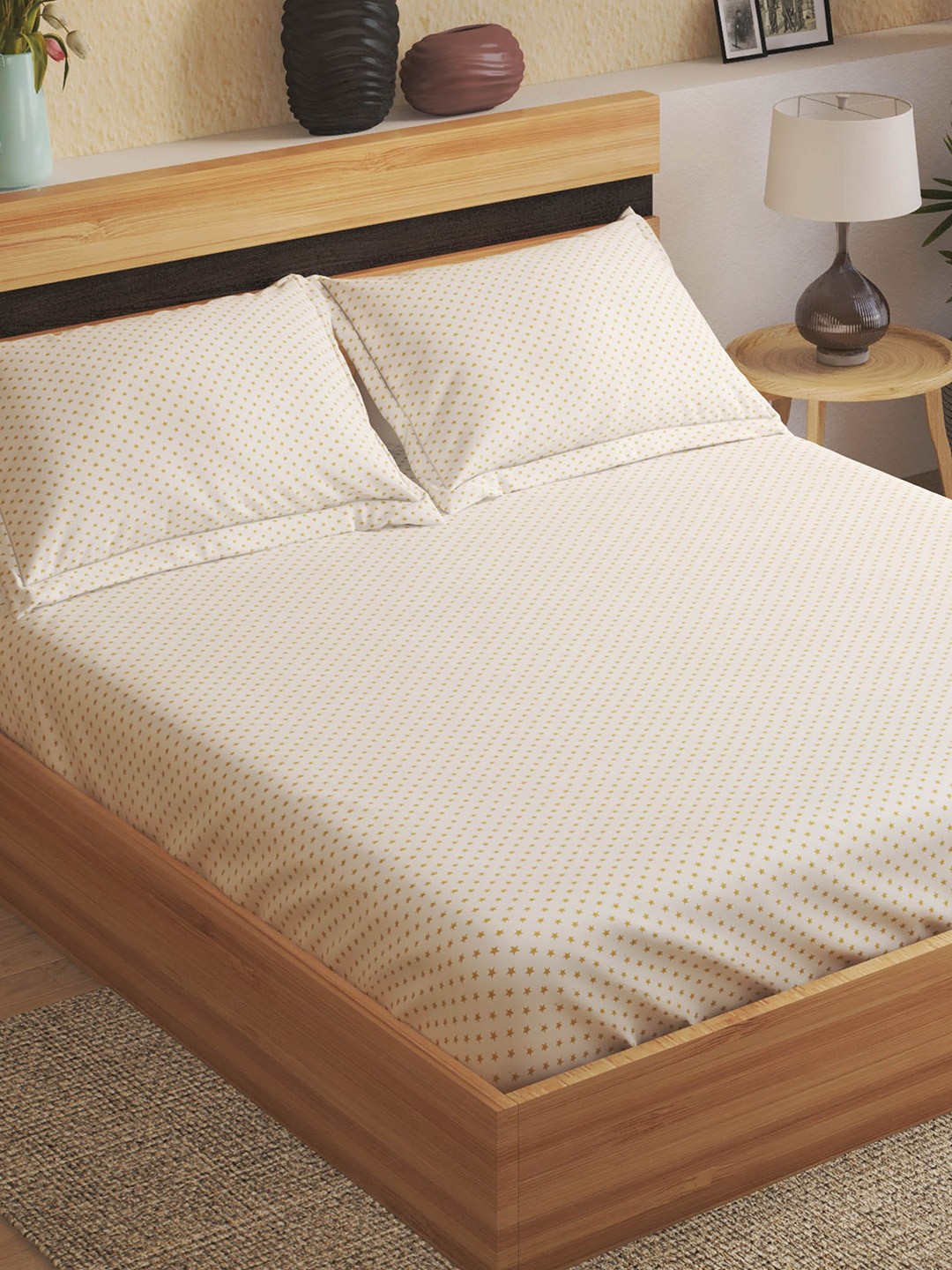 

Home Centre White & Gold-Toned Geometric 150 TC Cotton Queen Bedsheet With 2 Pillow Covers