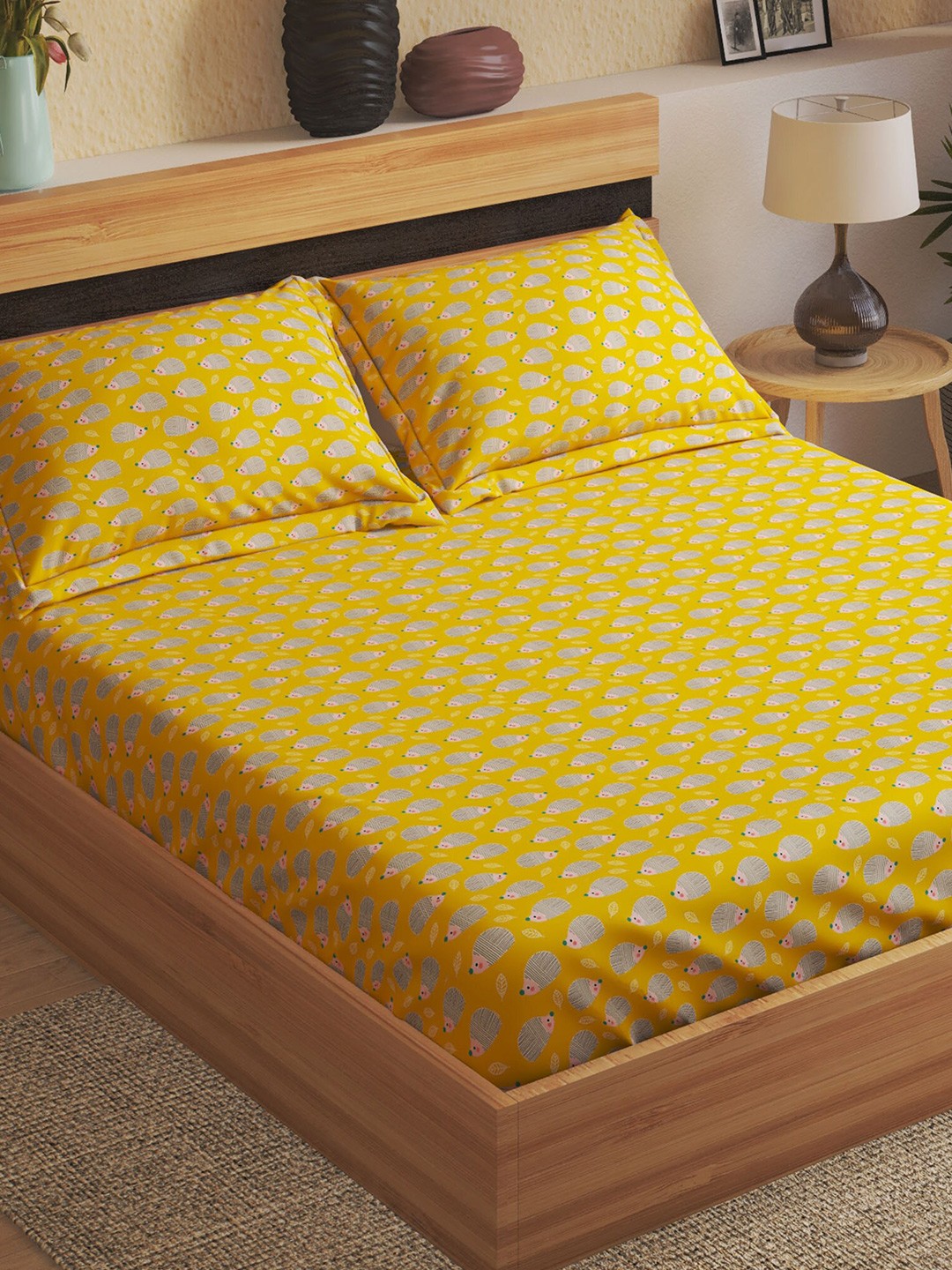 

Home Centre Yellow & Grey Geometric Cotton 150 TC Queen Bedsheet With 2 Pillow Covers