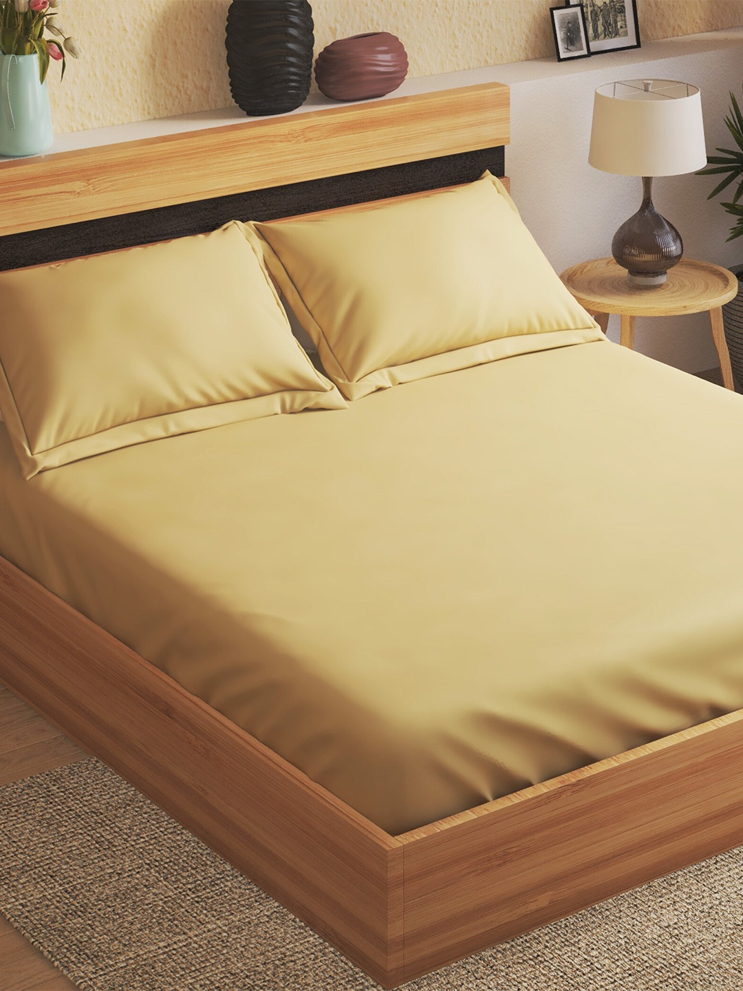 

Home Centre Yellow 144 TC Cotton King Bedsheet With 2 Pillow Covers