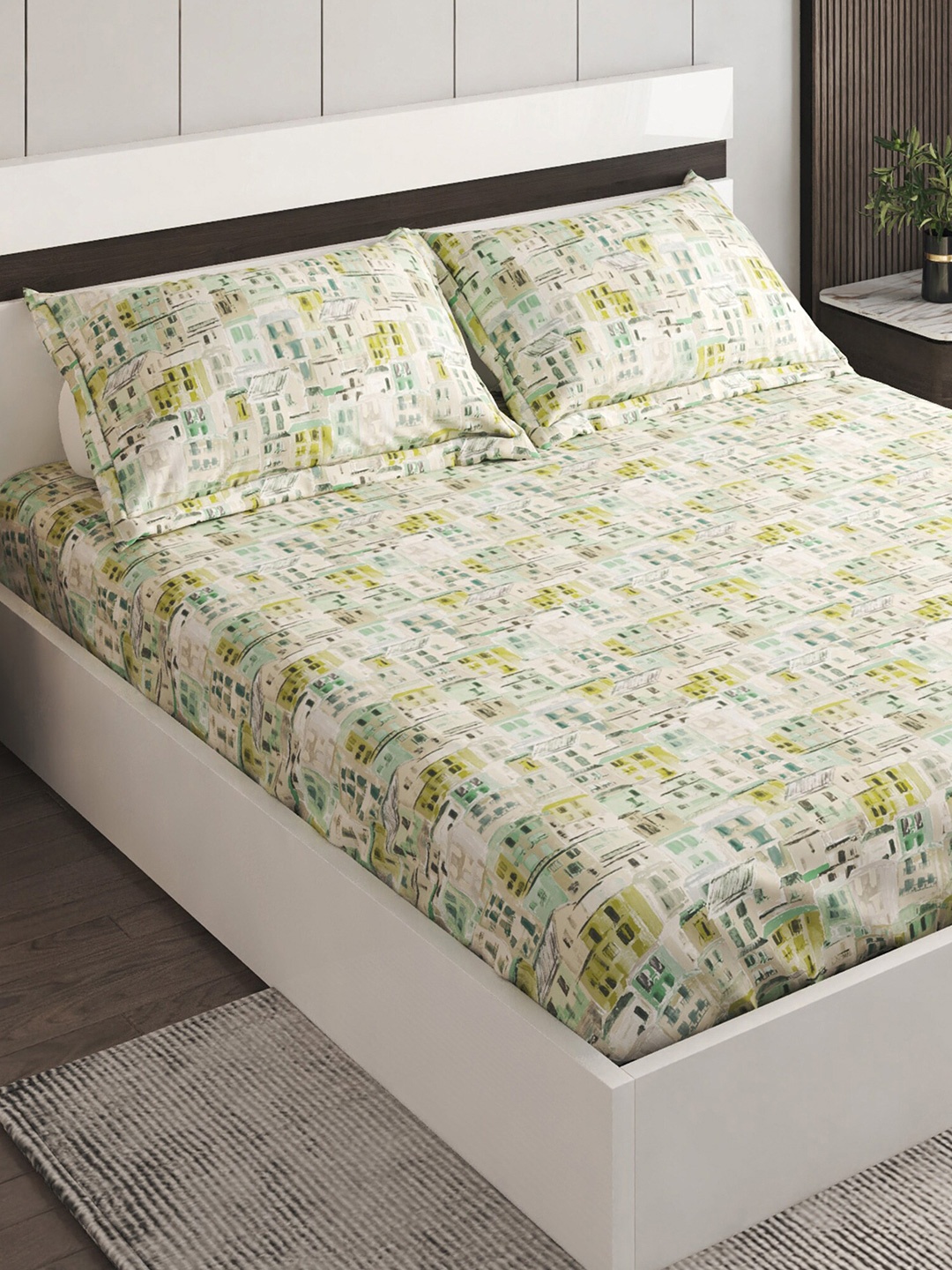 

Home Centre Green & Grey Graphic 144 TC Cotton King Bedsheet With 2 Pillow Covers