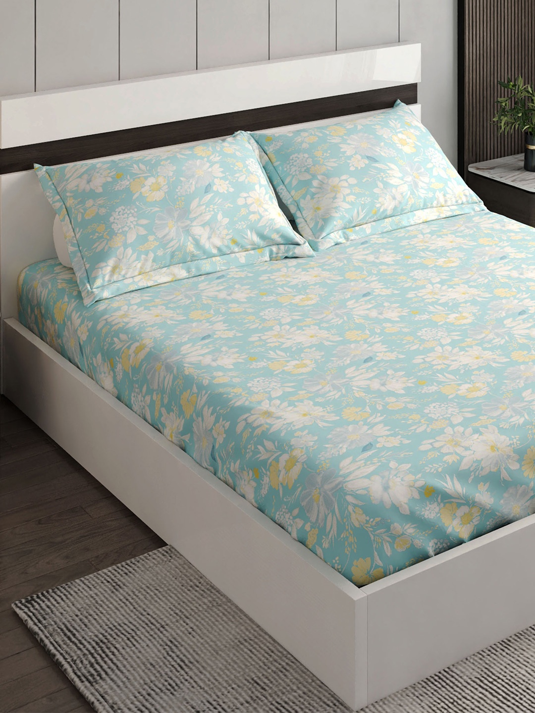 

Home Centre Blue & Yellow Floral 144 TC Cotton King Bedsheet With 2 Pillow Covers