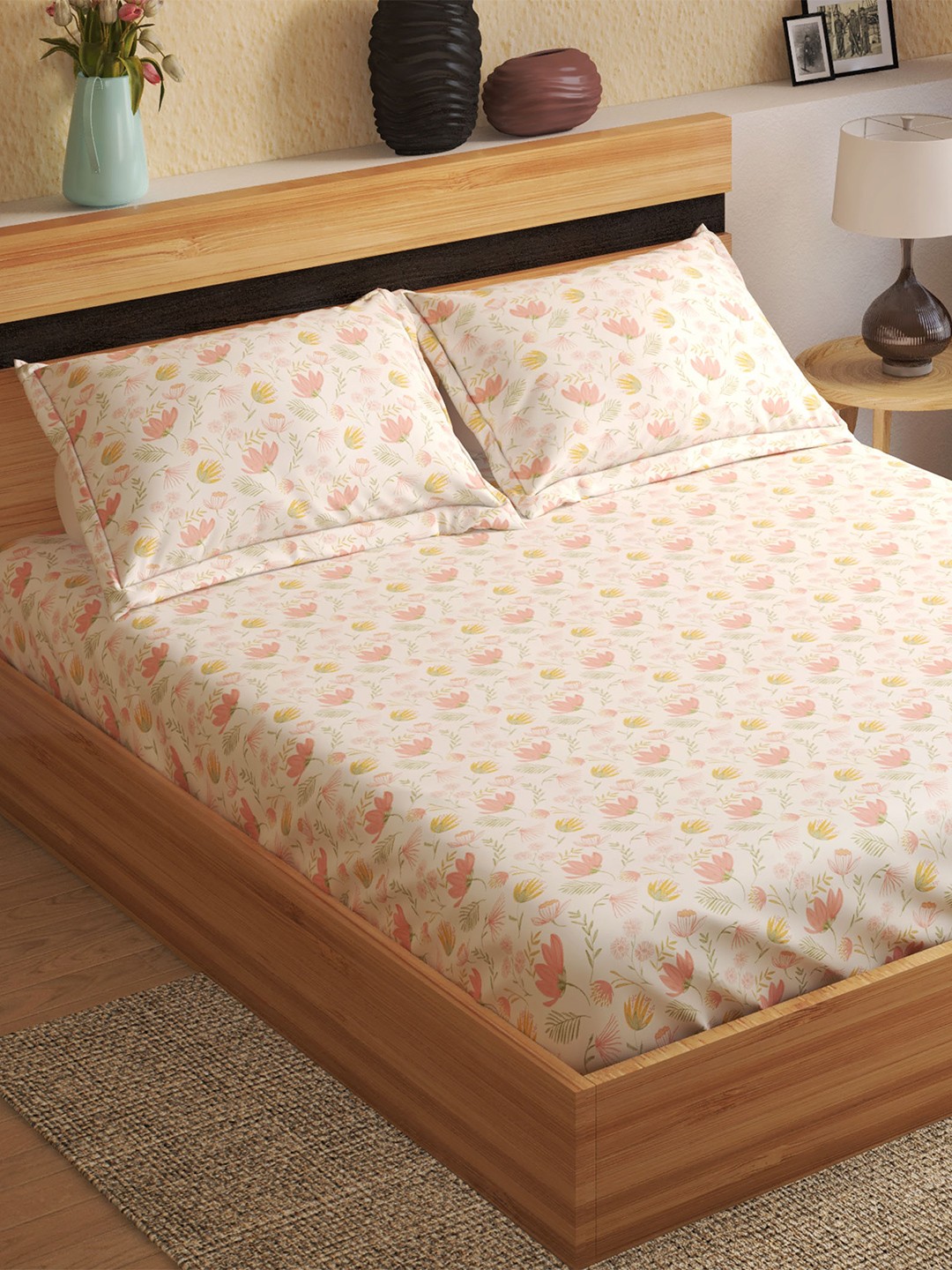 

Home Centre Peach-Coloured & White Floral 144 TC King Bedsheet With 2 Pillow Covers