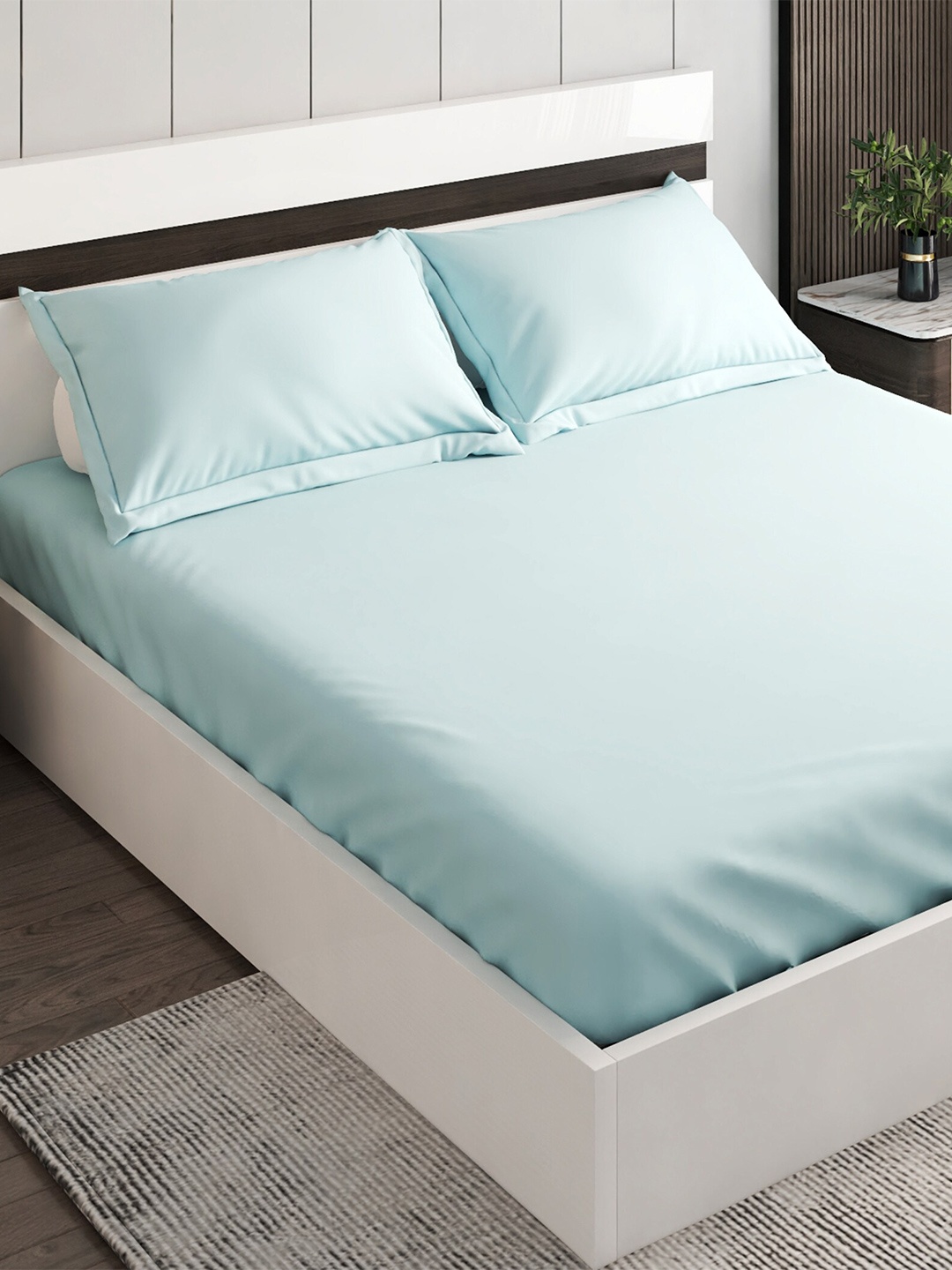 

Home Centre Blue 144 TC Cotton King Bedsheet With 2 Pillow Covers