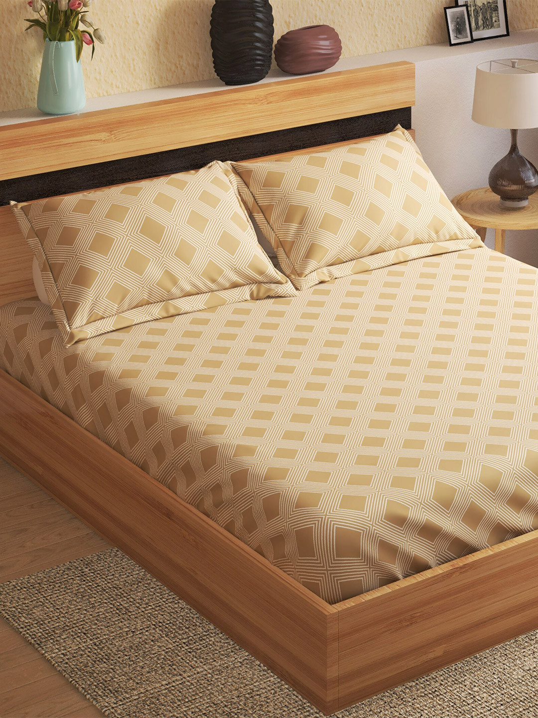 

Home Centre Beige & White Geometric 144 TC 3 Pcs King Bedsheet With 2 Pillow Covers