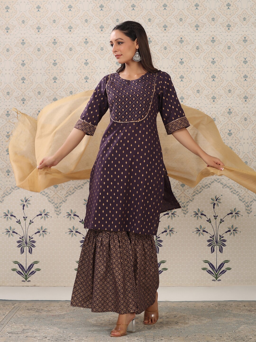 

Ode by House of Pataudi Purple Floral Printed Pure Cotton Kurta With Sharara & Dupatta