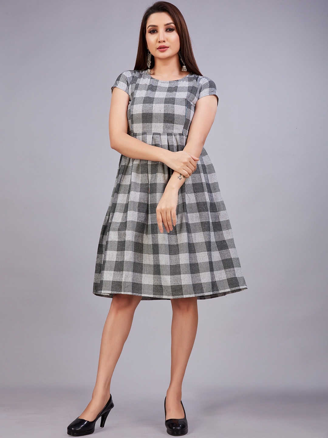 

HETSA Round Neck Checked Maternity Dress, Grey