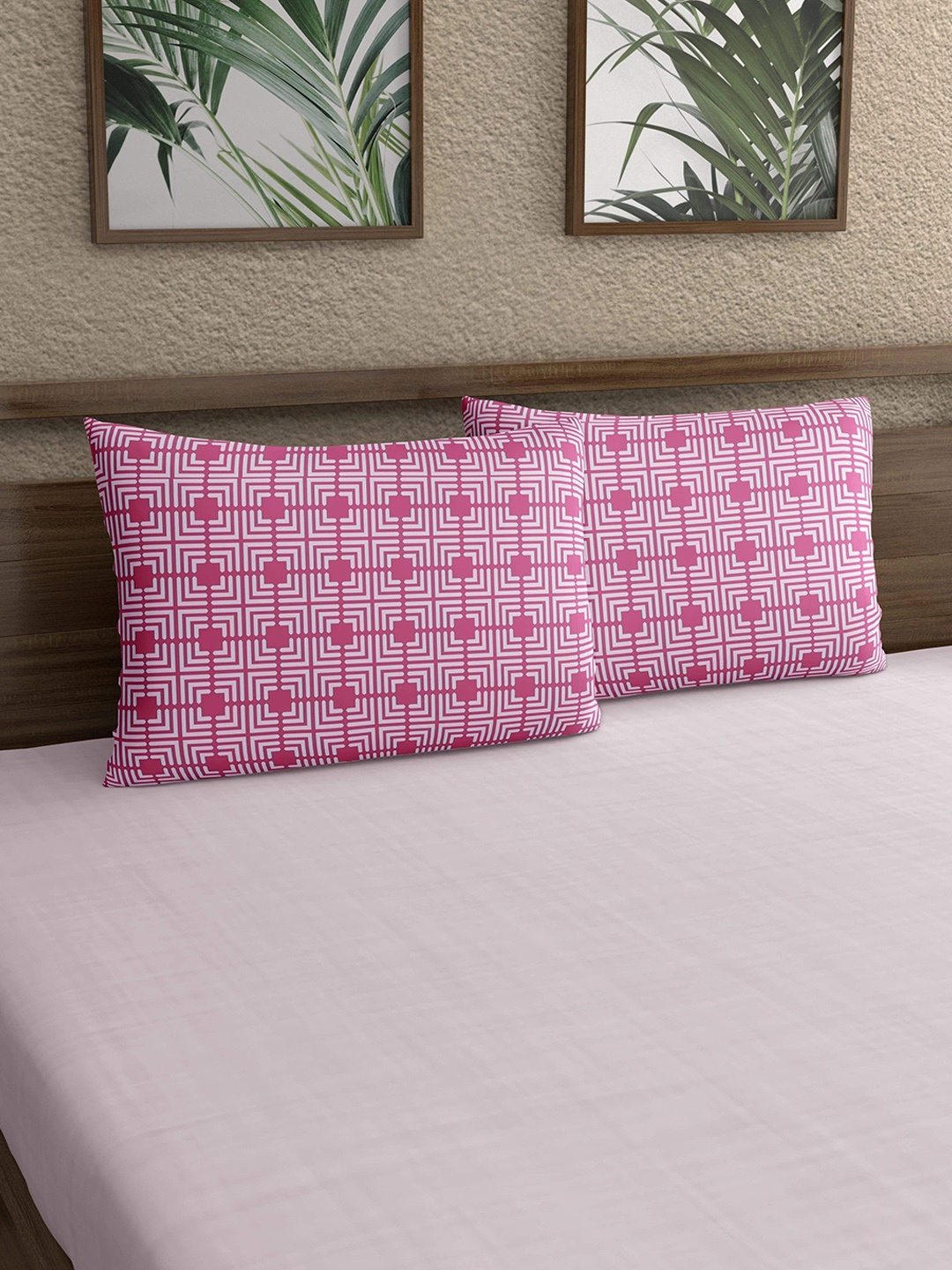 

Home Ecstasy Pink & White 2 Pieces Printed 140 TC Pure Cotton Pillow Covers