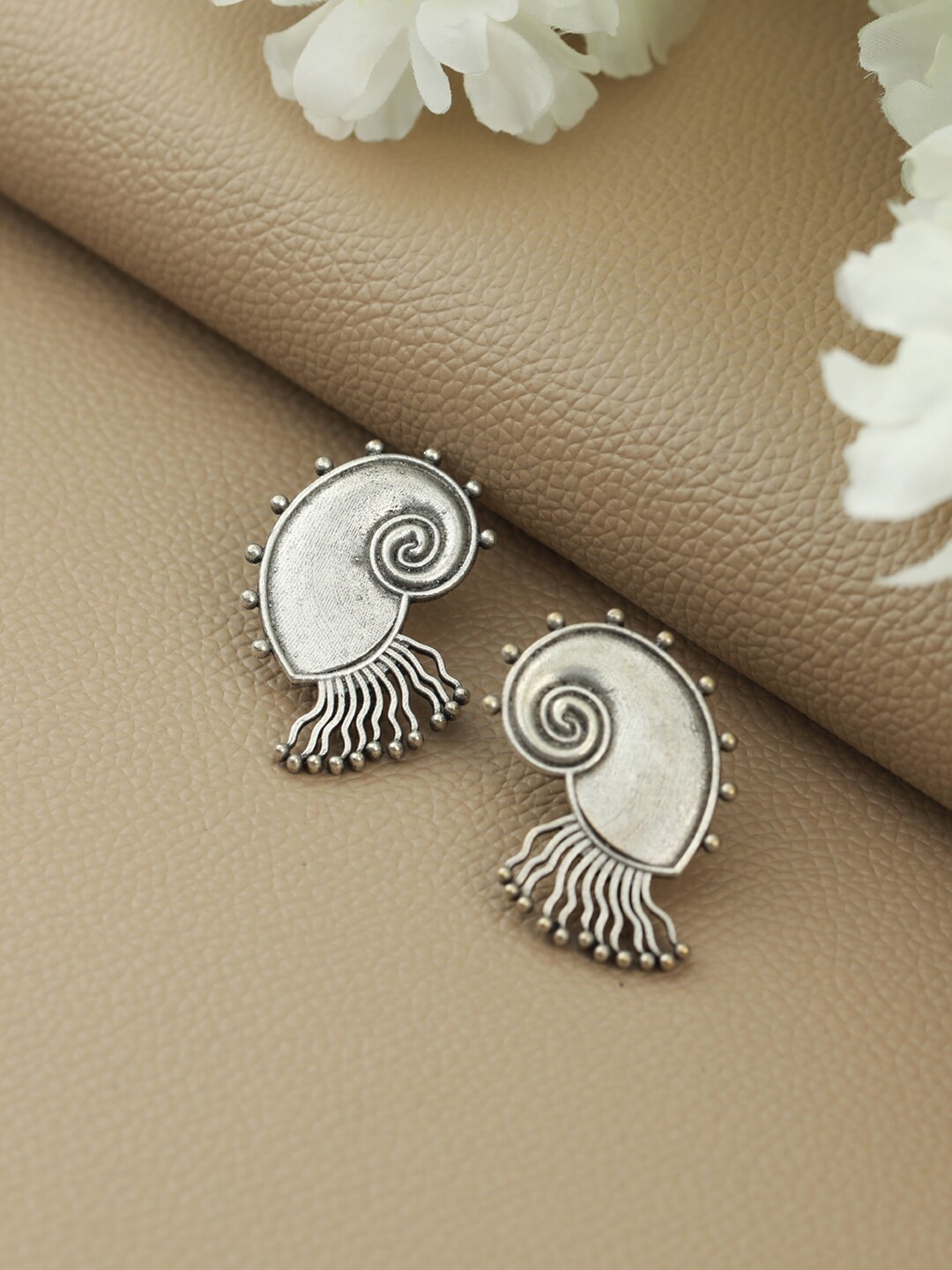 

Sangria Silver-Plated Contemporary Studs Earrings
