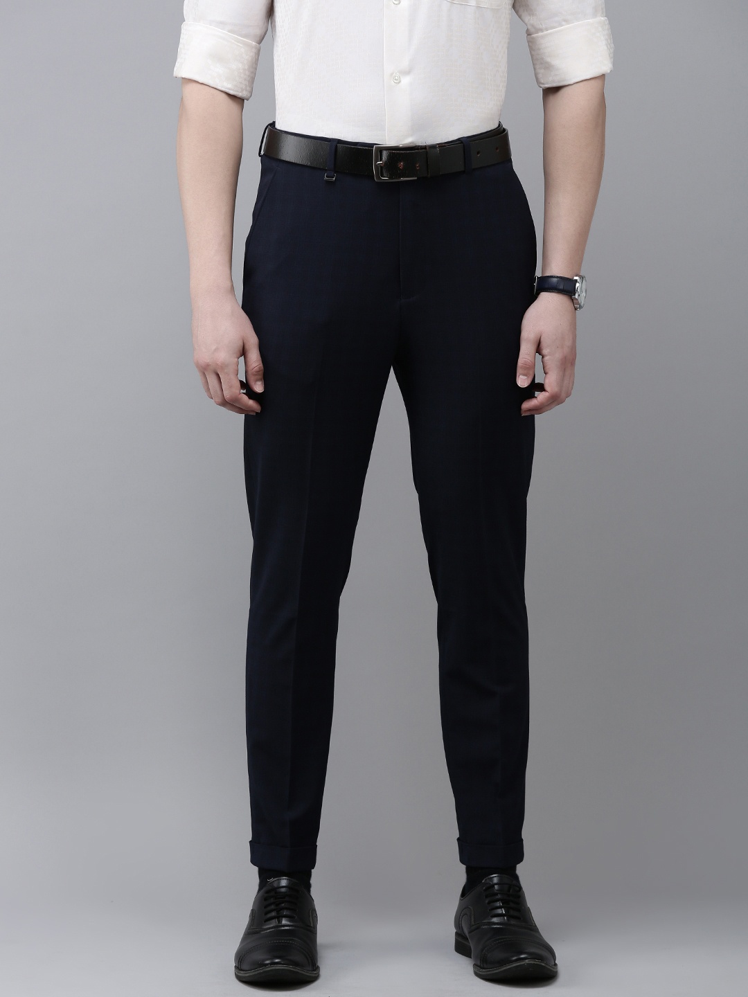 

Van Heusen Men Checked Slim Fit Trousers, Blue