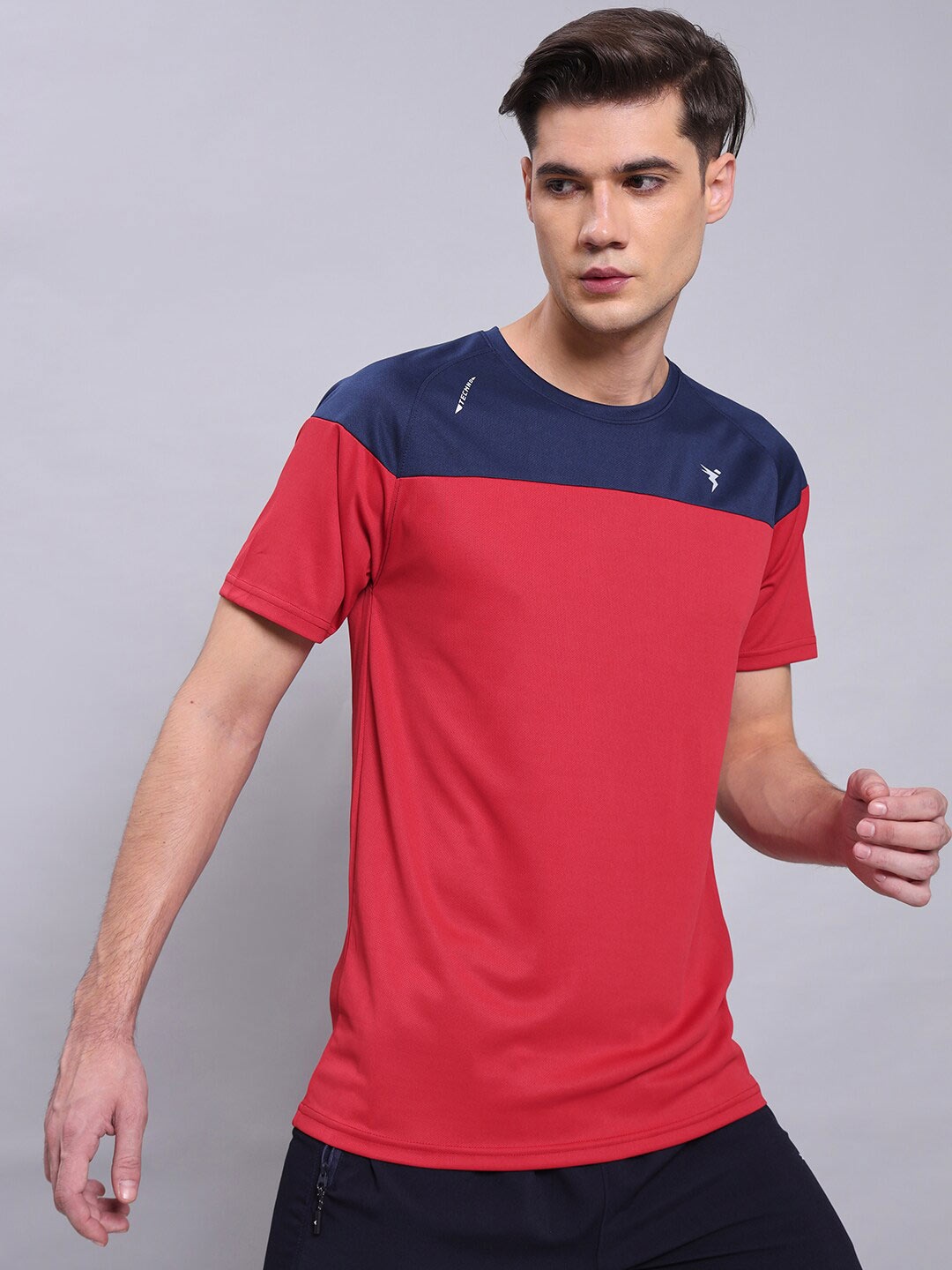 

Technosport P619 Colourblocked Antimicrobial Slim Fit T-shirt, Red