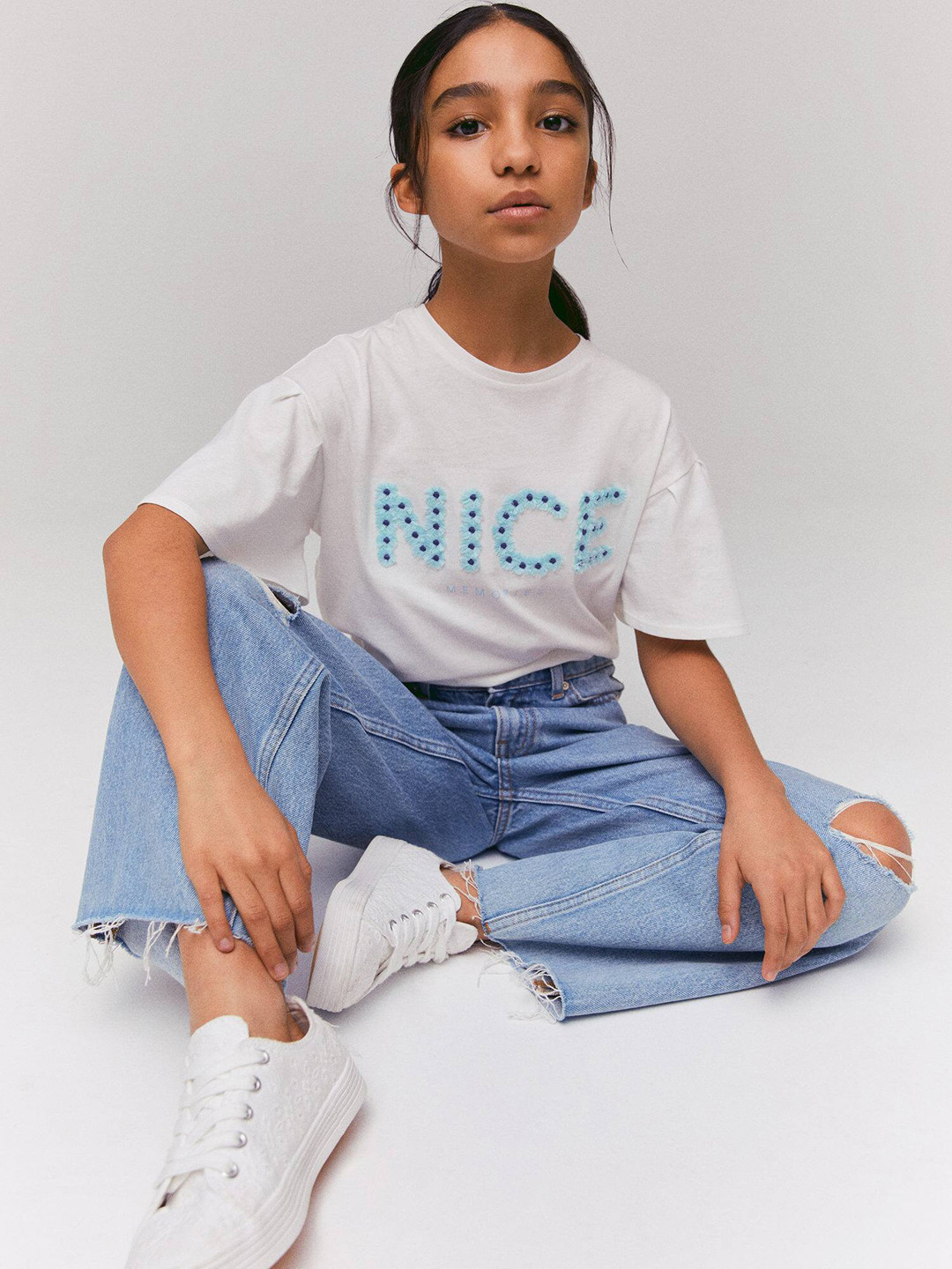 

Mango Kids Girls Pure Cotton Typography Applique Drop-Shoulder Sleeves T-shirt, White