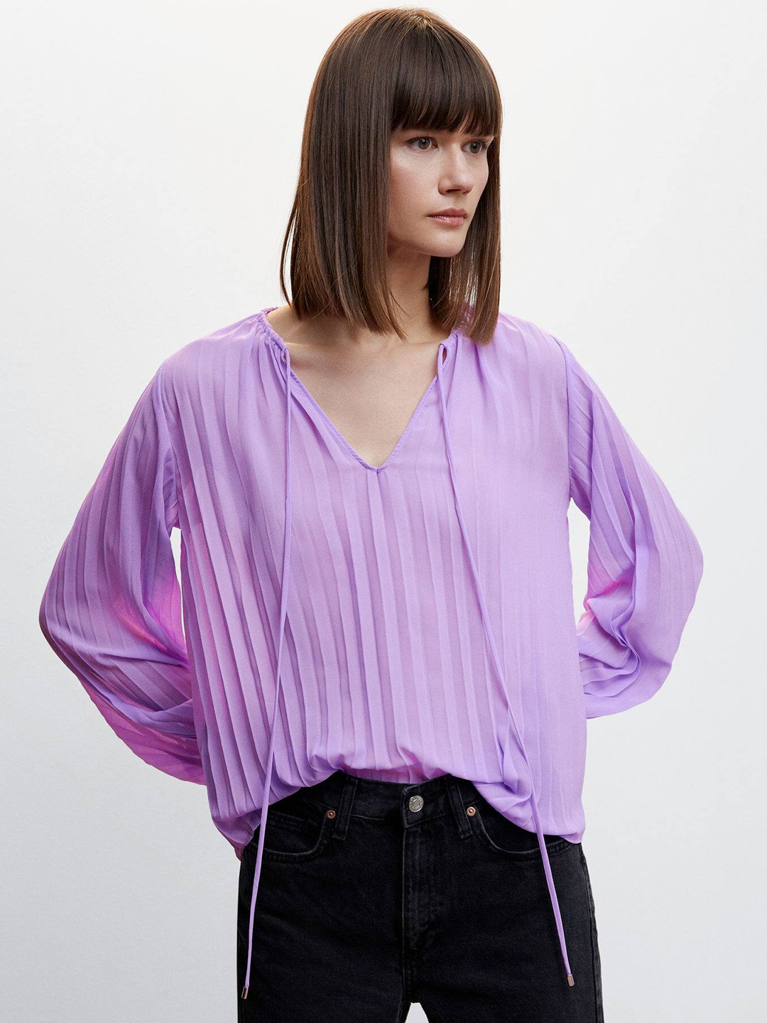 

MANGO Accordion Pleats Tie-Up Neck Puff Sleeve Top, Lavender