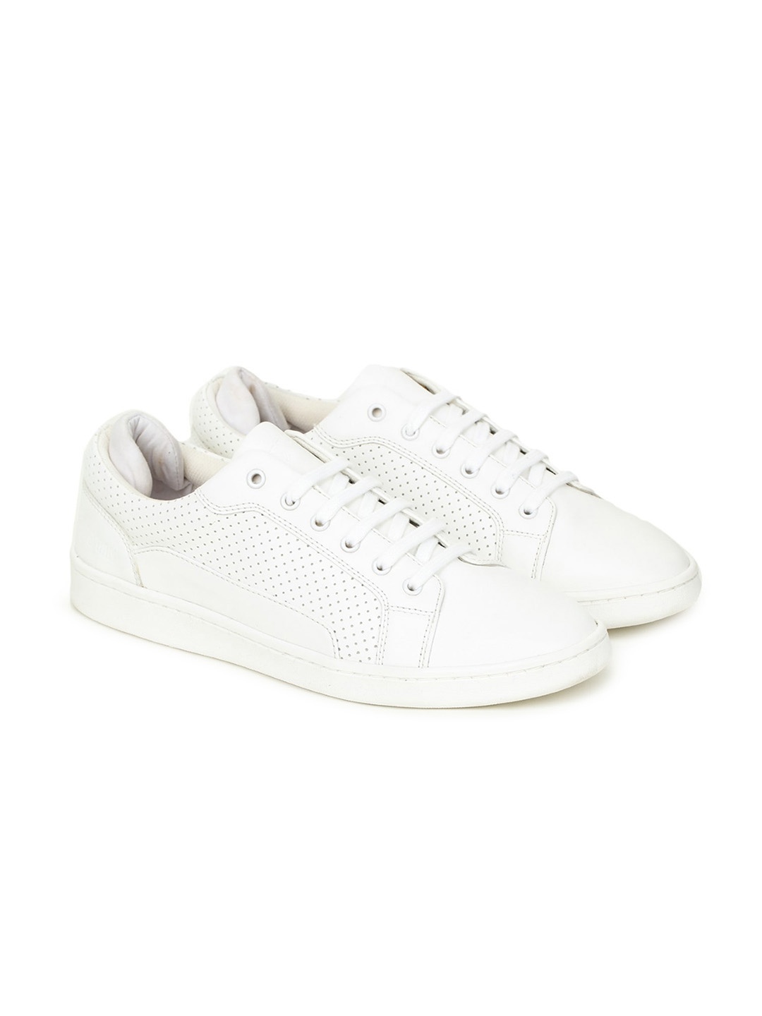 

REFOAM Men Perforated Lightweight Sneakers, White